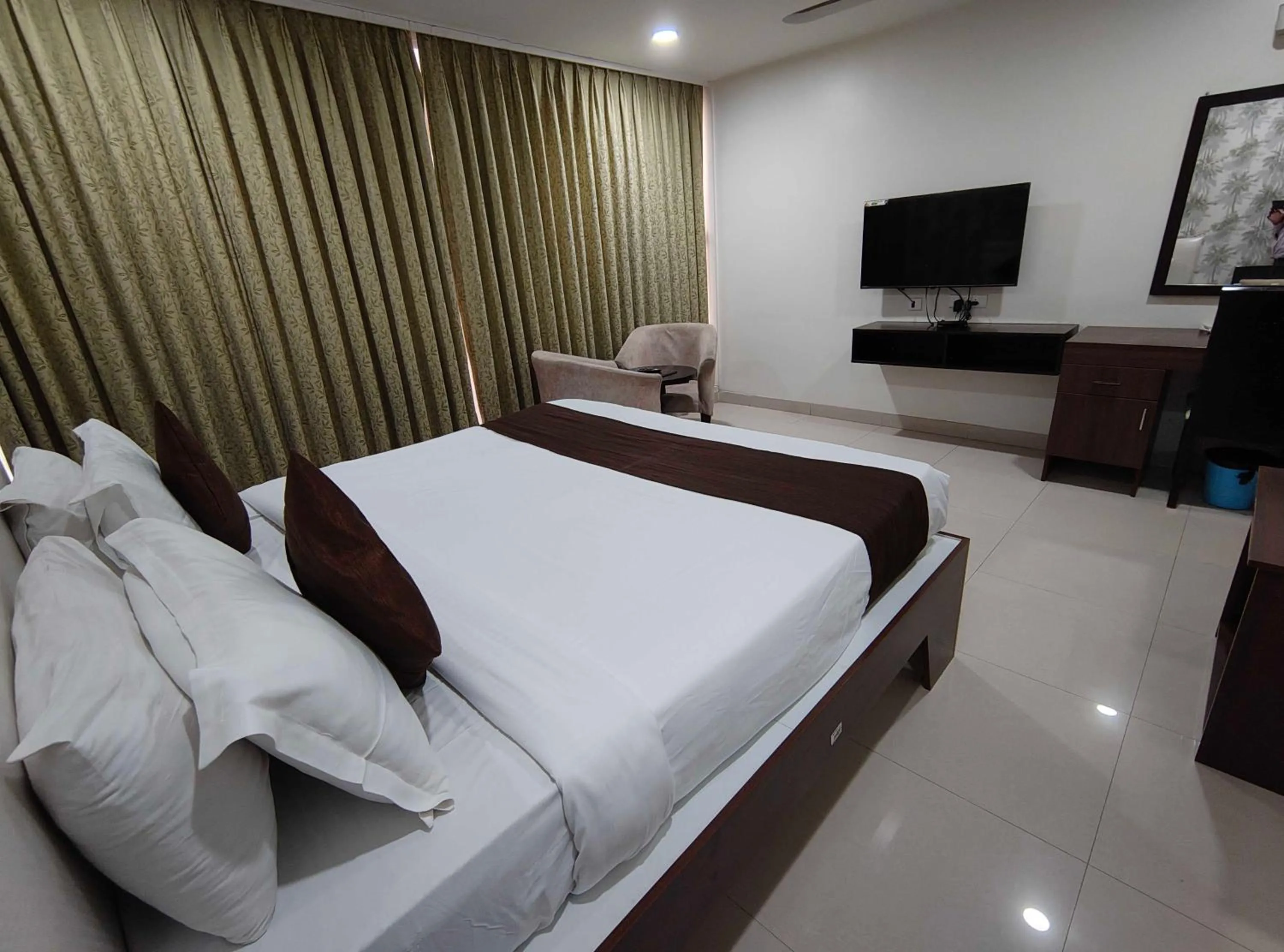 Townhouse Cineplanet Kompally
