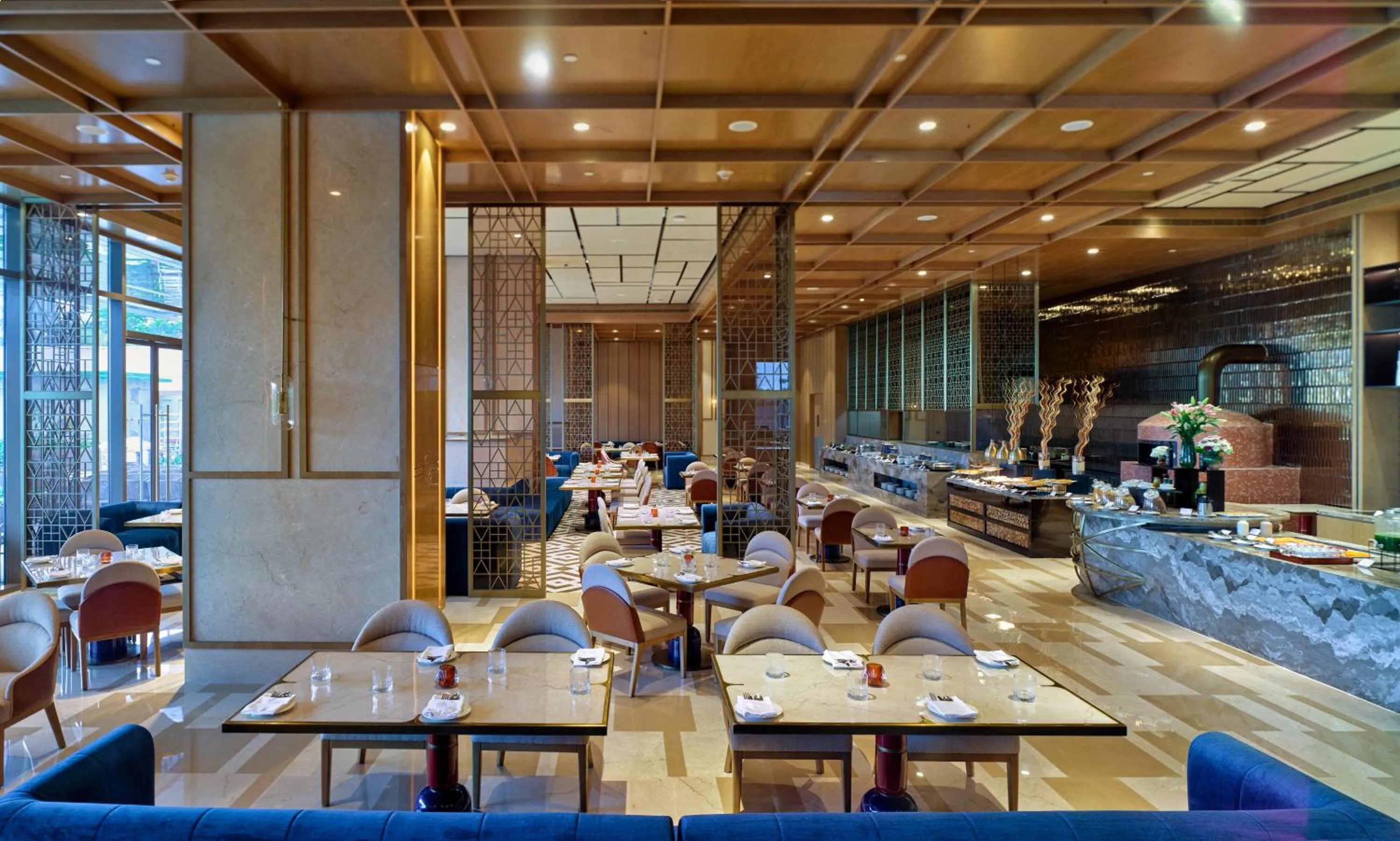 Restaurant/places to eat in Merlis Hotel Coimbatore