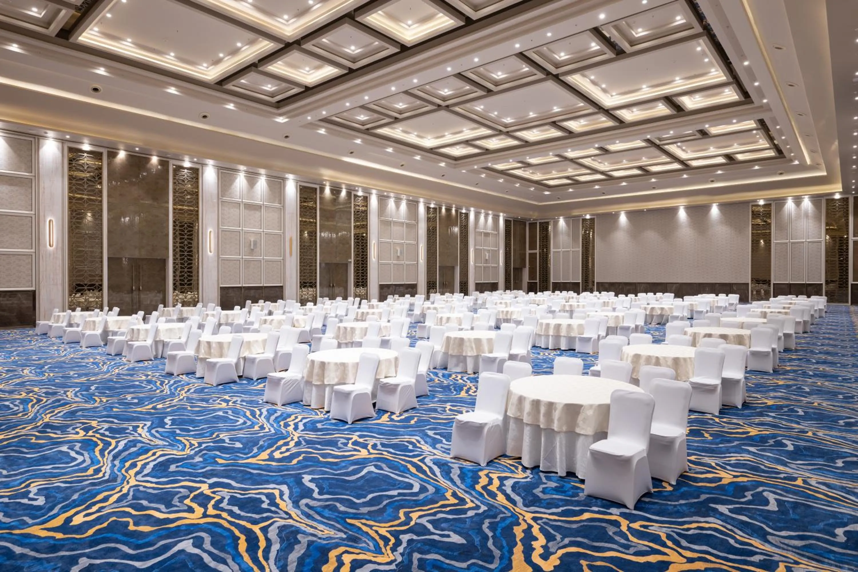 Banquet/Function facilities in Merlis Hotel Coimbatore