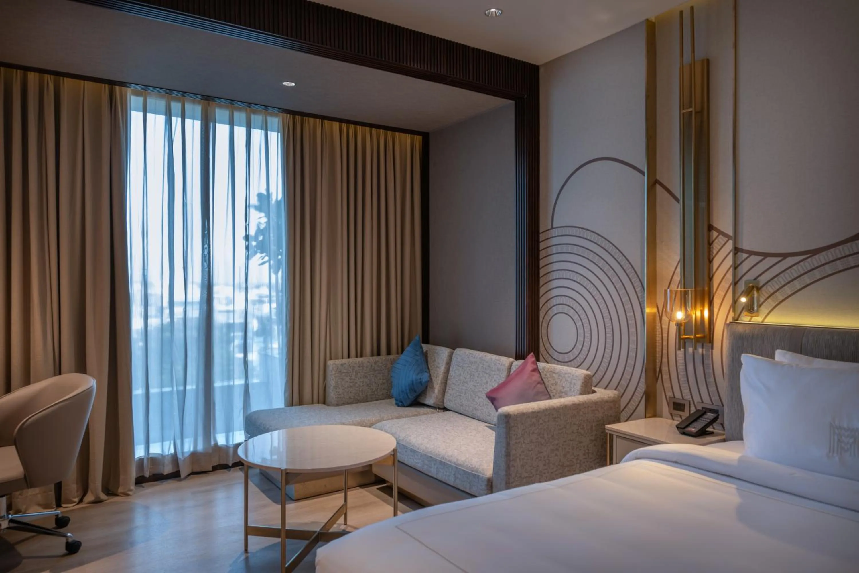 Bedroom, Bed in Merlis Hotel Coimbatore