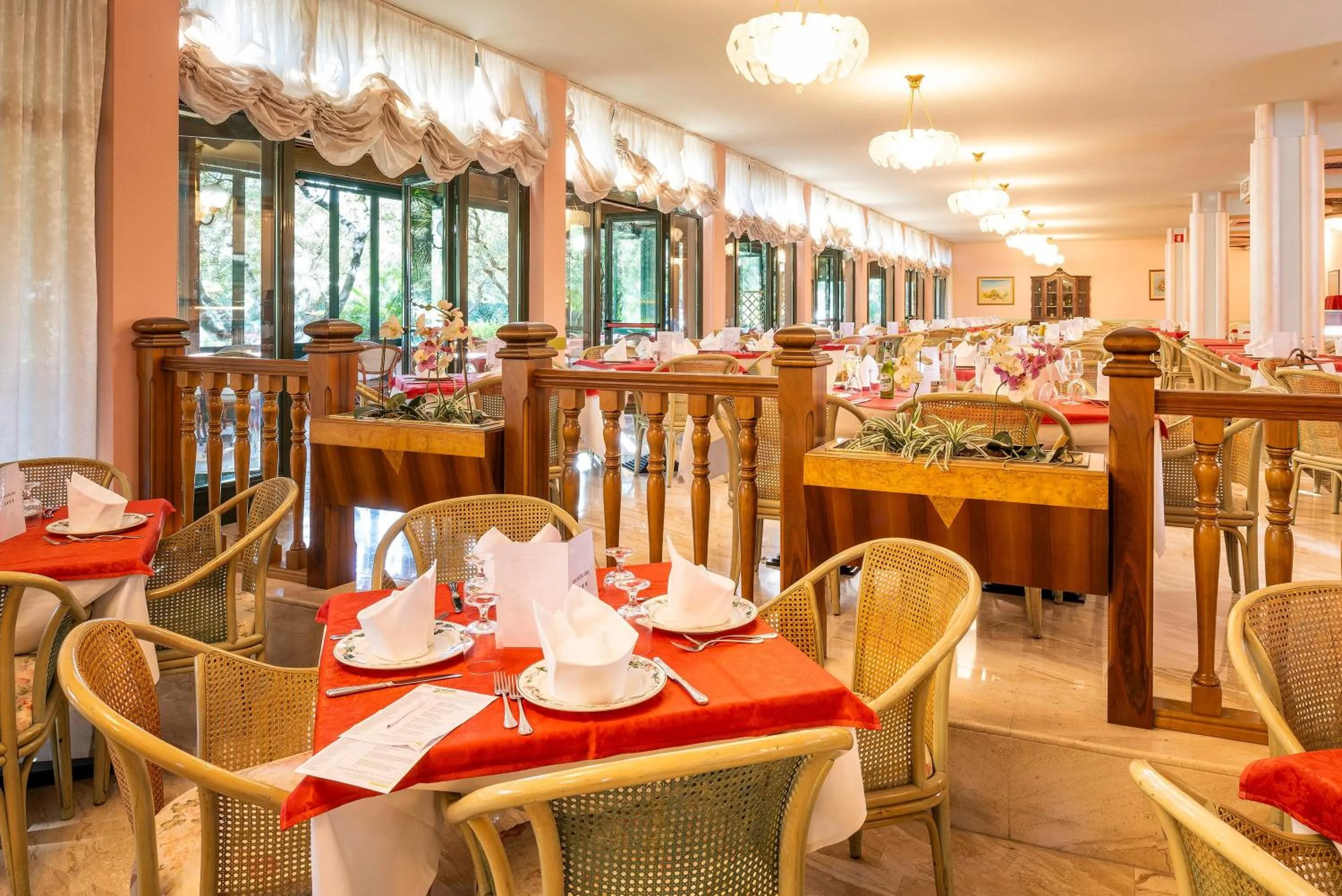 Lounge or bar in Park Hotel Oasi