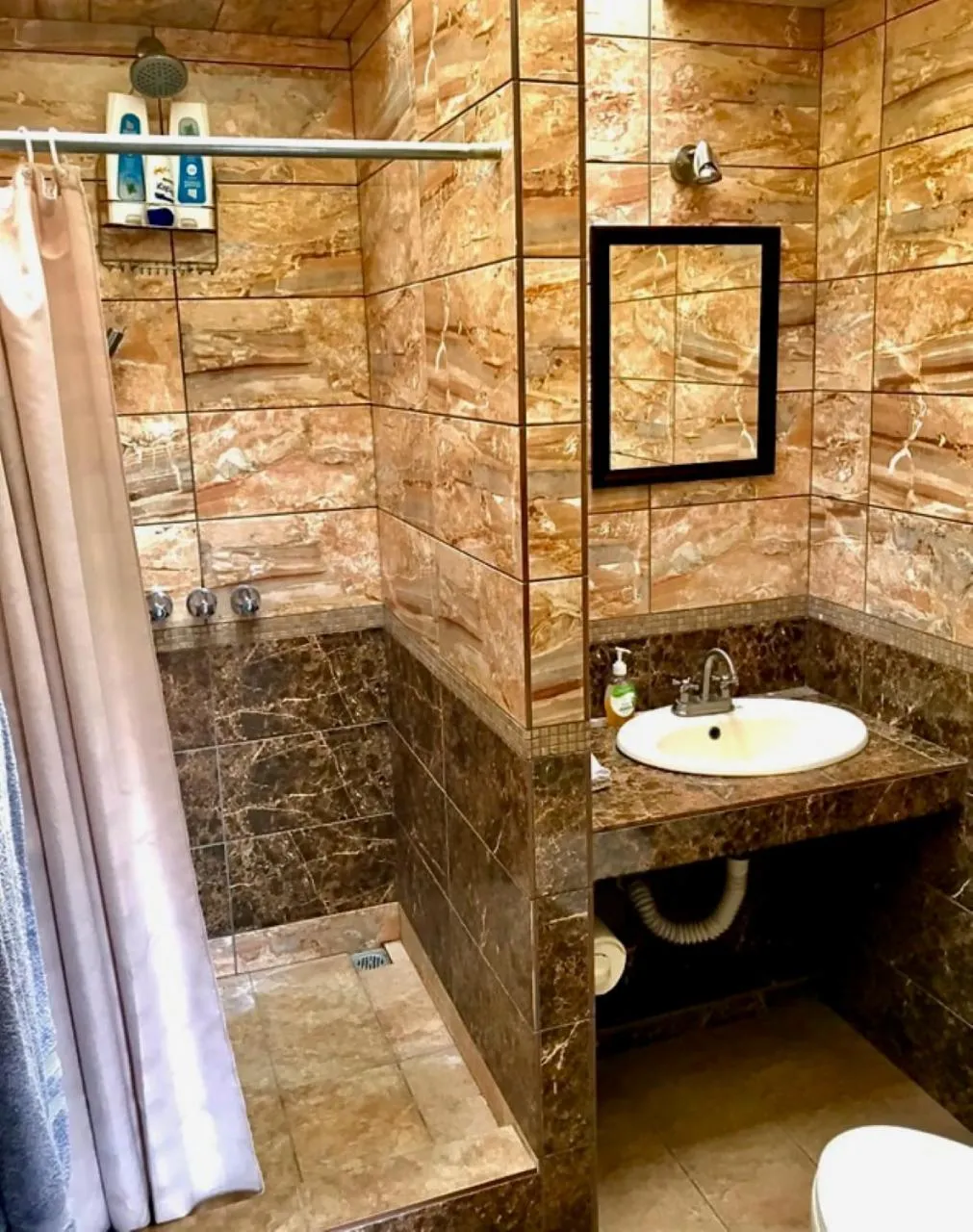 Shower in Eden Atenas Costa Rica