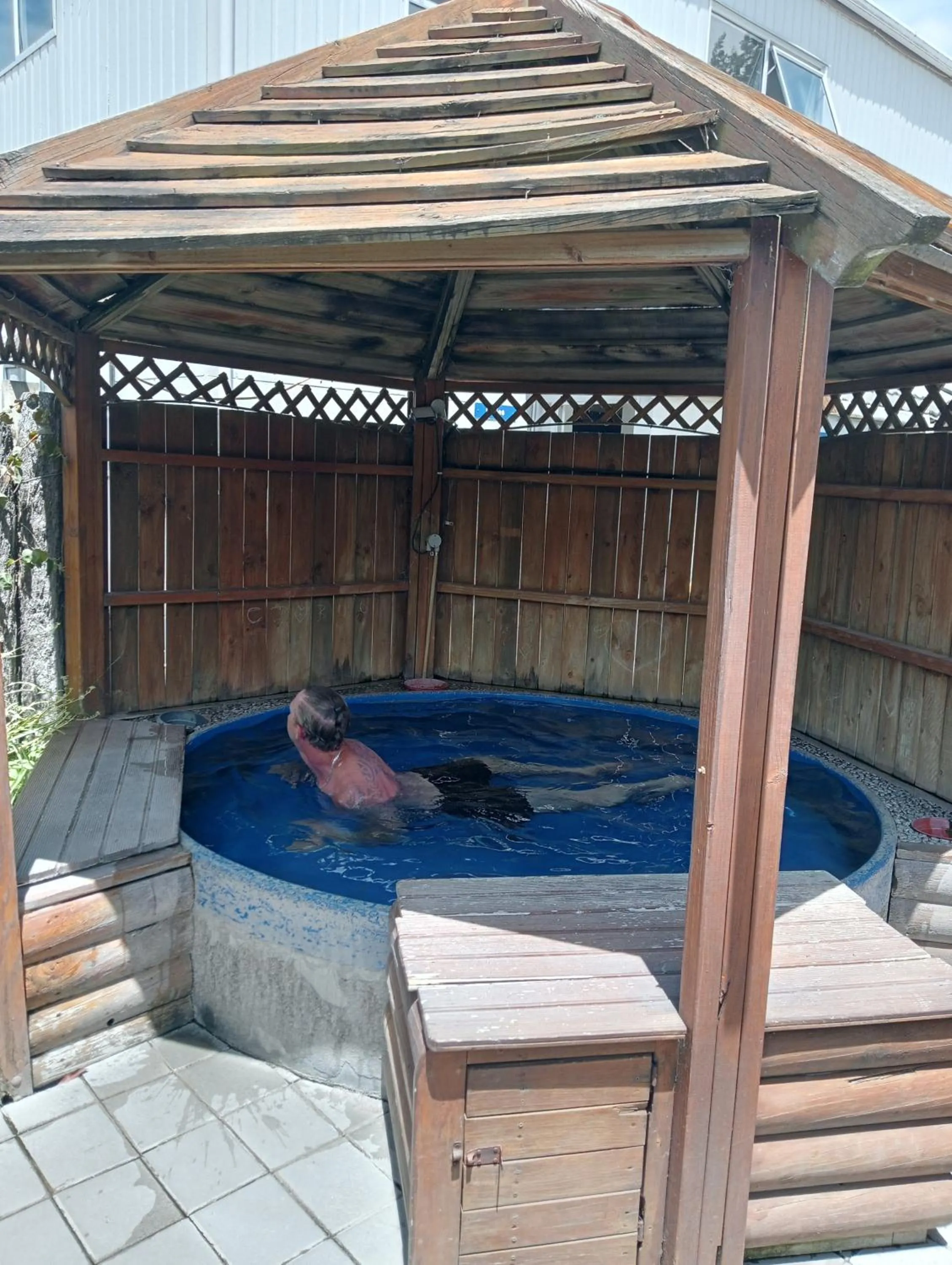 Hot Tub in Cosy Cottage Thermal Holiday Park