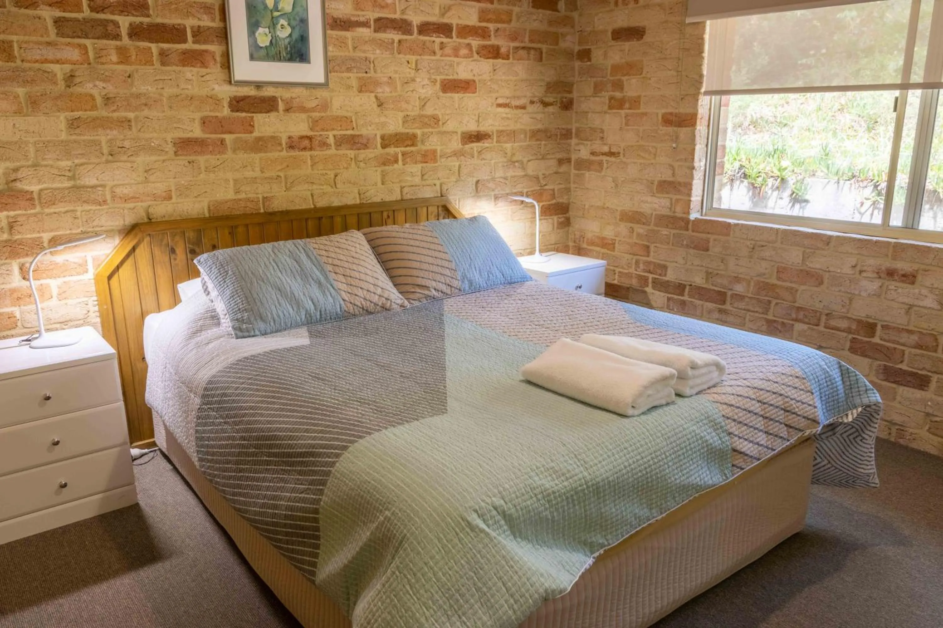 Bed in Spring Bay Villas, Denmark, WA