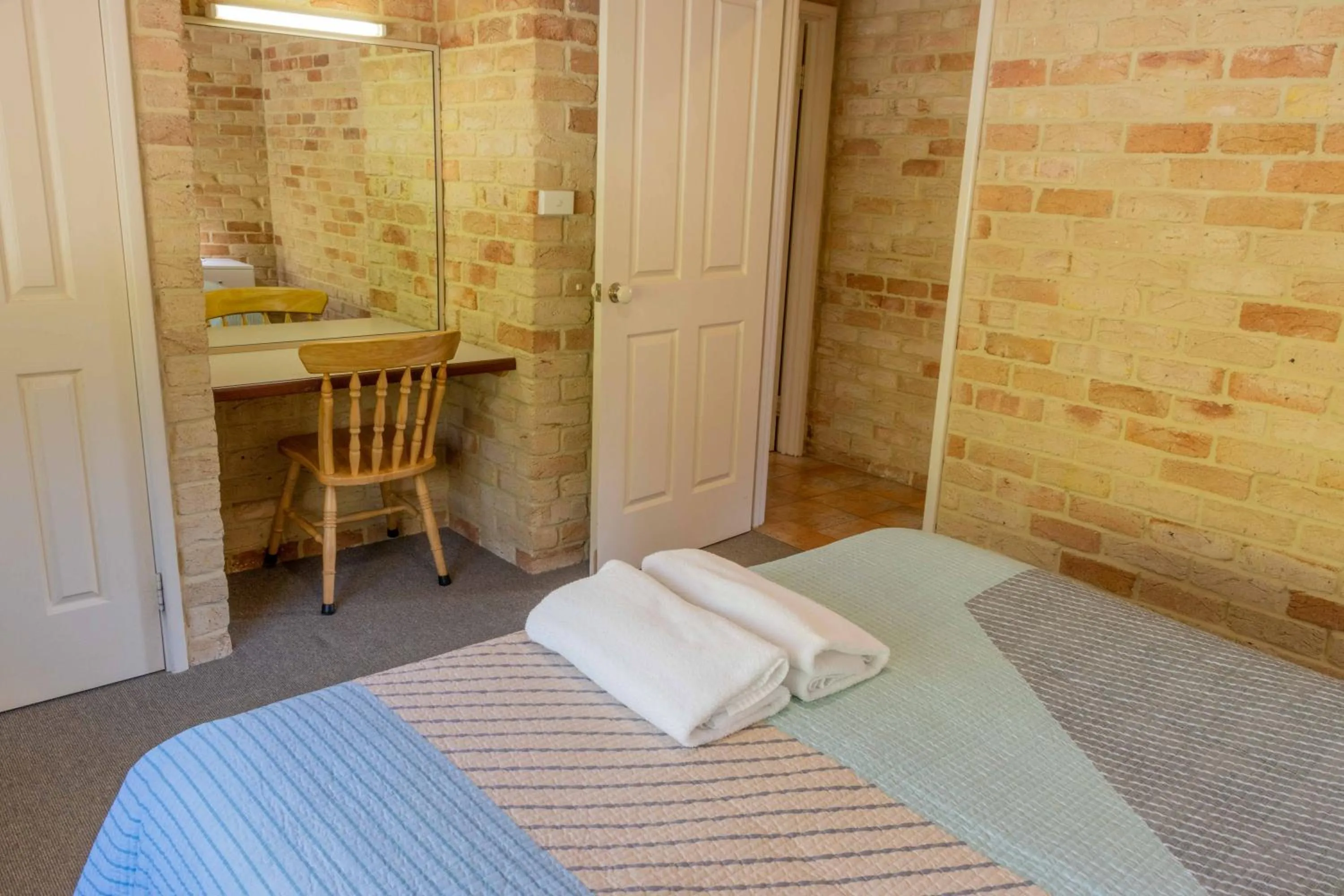 Bed in Spring Bay Villas, Denmark, WA