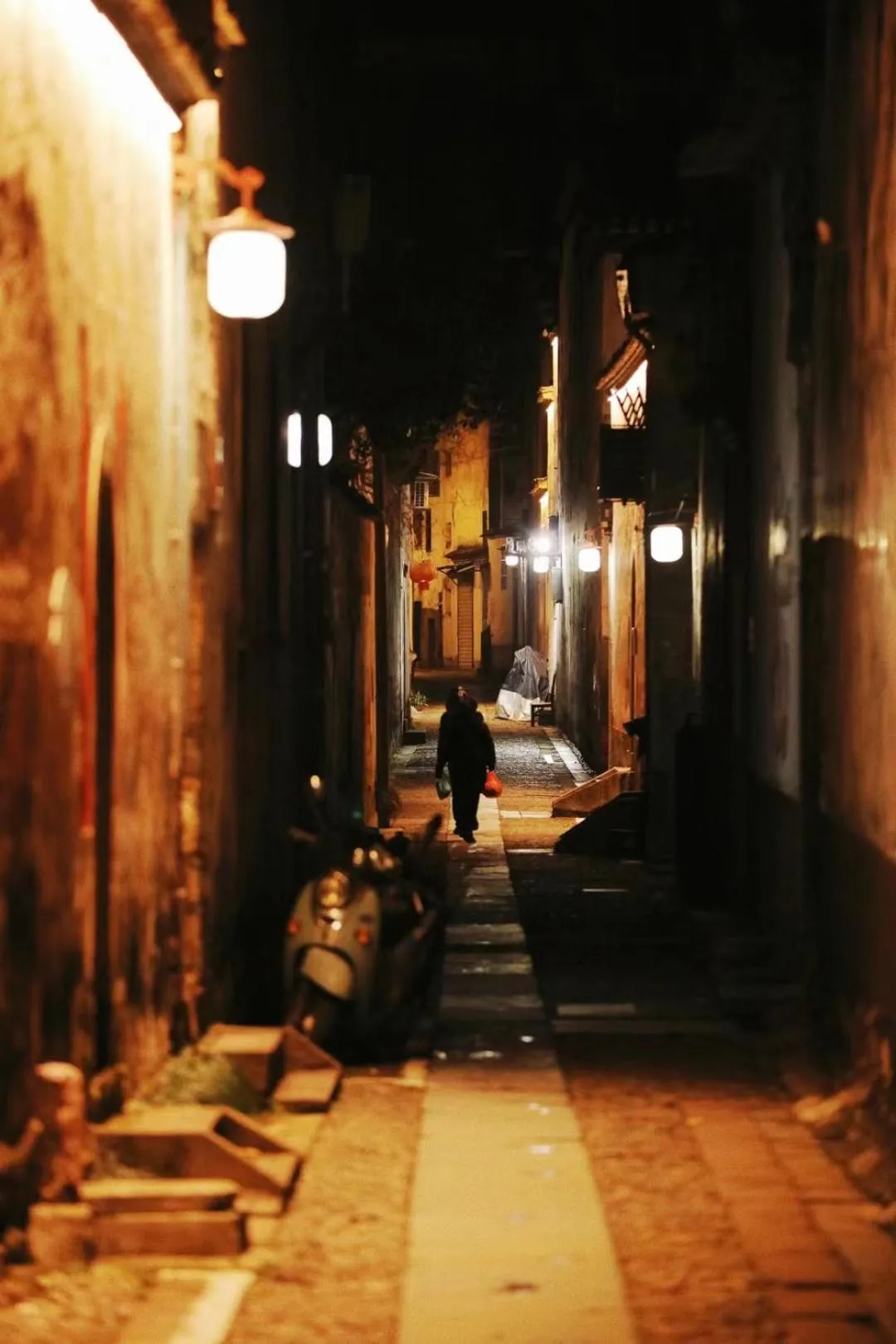 September Huizhou Inn