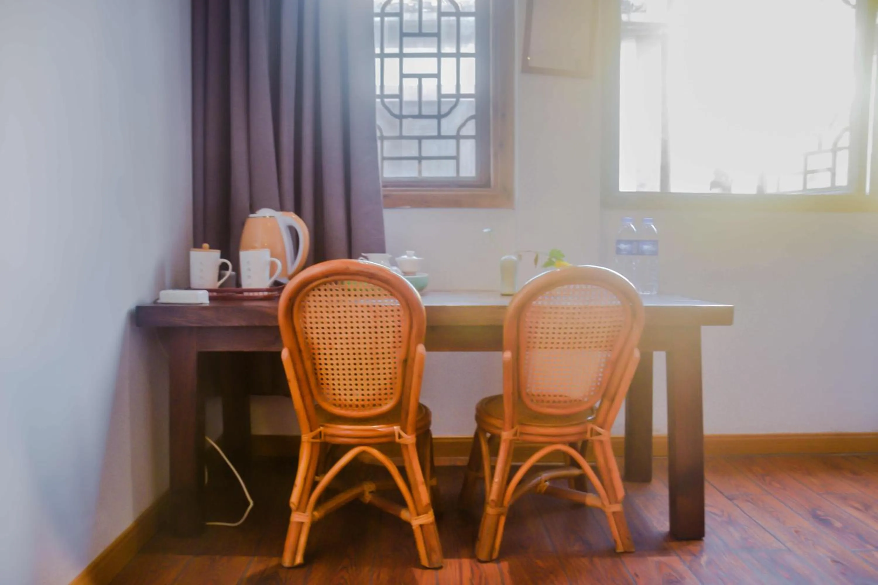 September Huizhou Inn