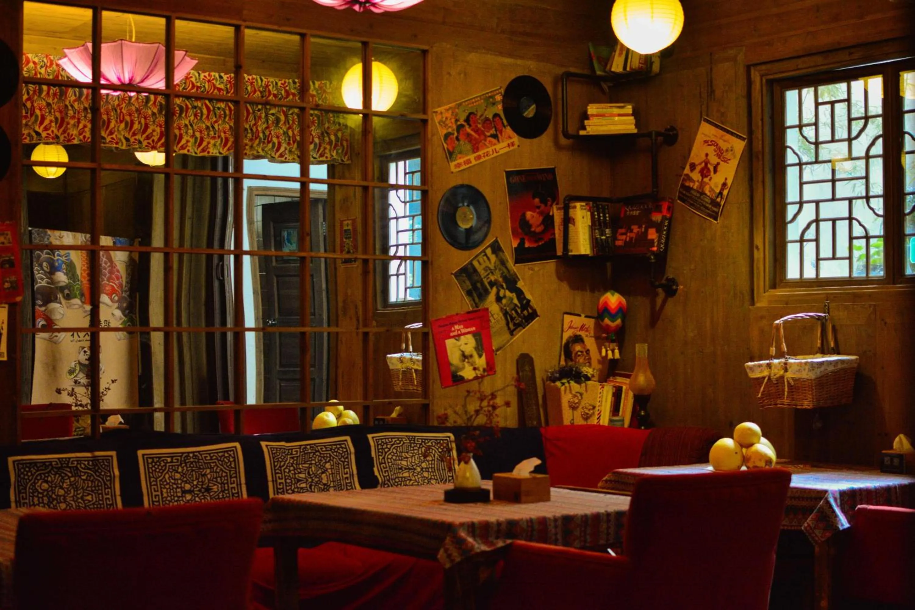 September Huizhou Inn