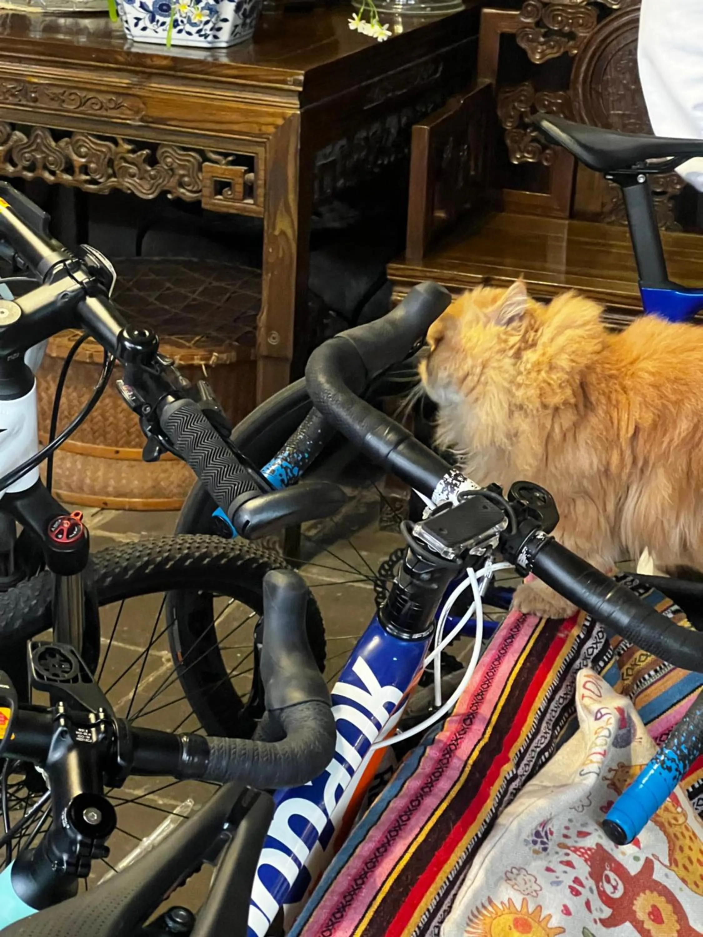 September Huizhou Inn