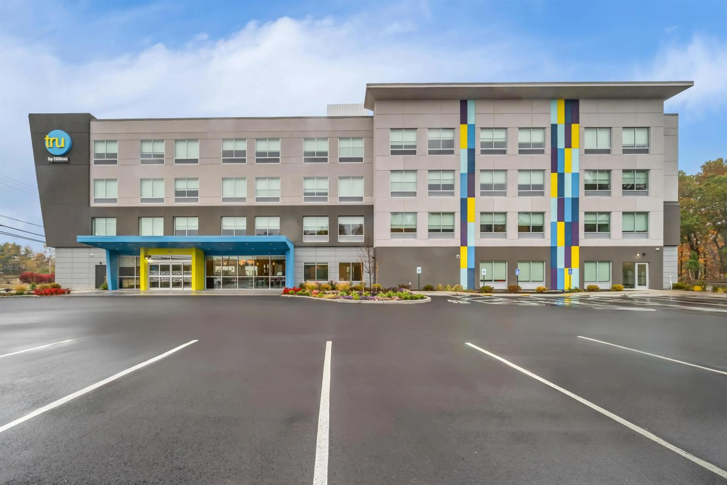 Property building in Tru By Hilton Brockton