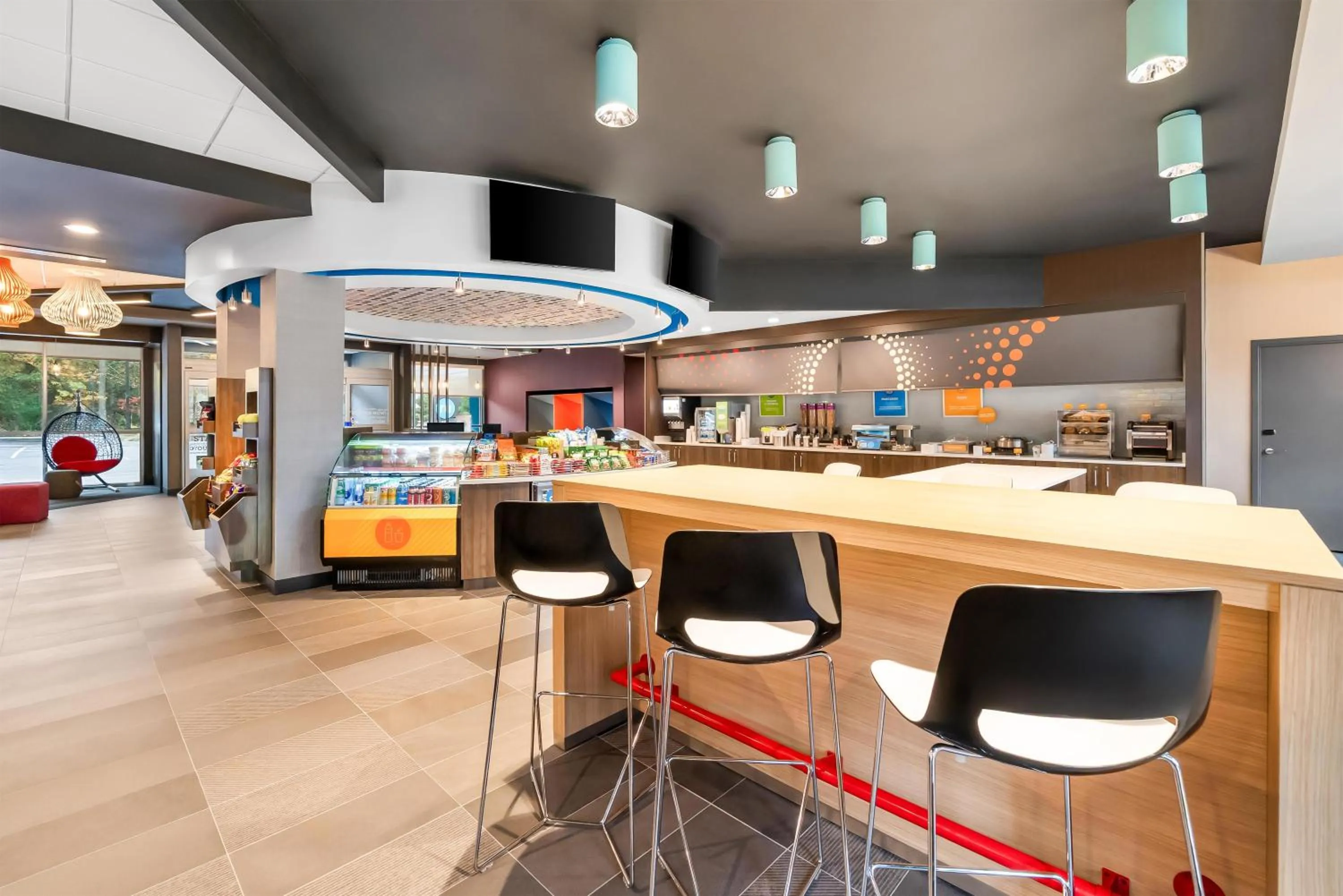 Breakfast in Tru By Hilton Brockton