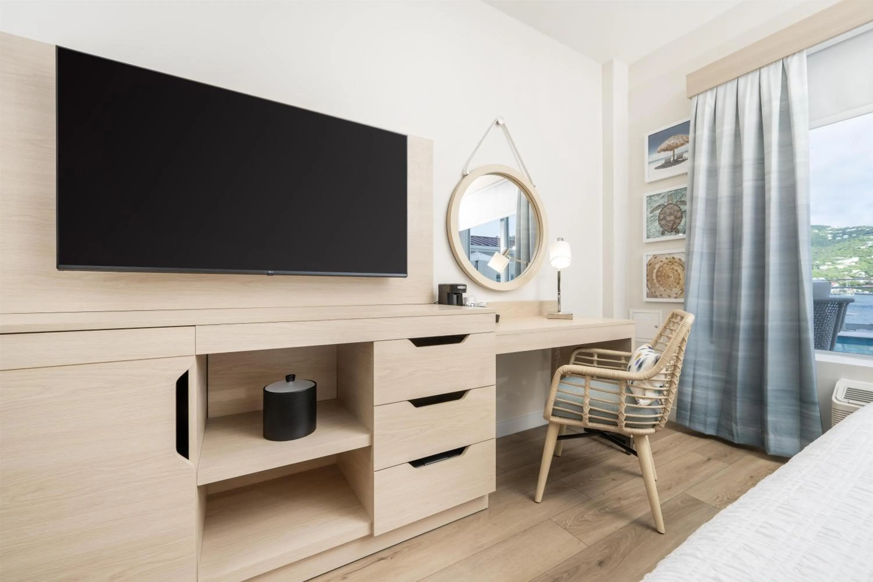 Bedroom in Hampton By Hilton Saint Thomas