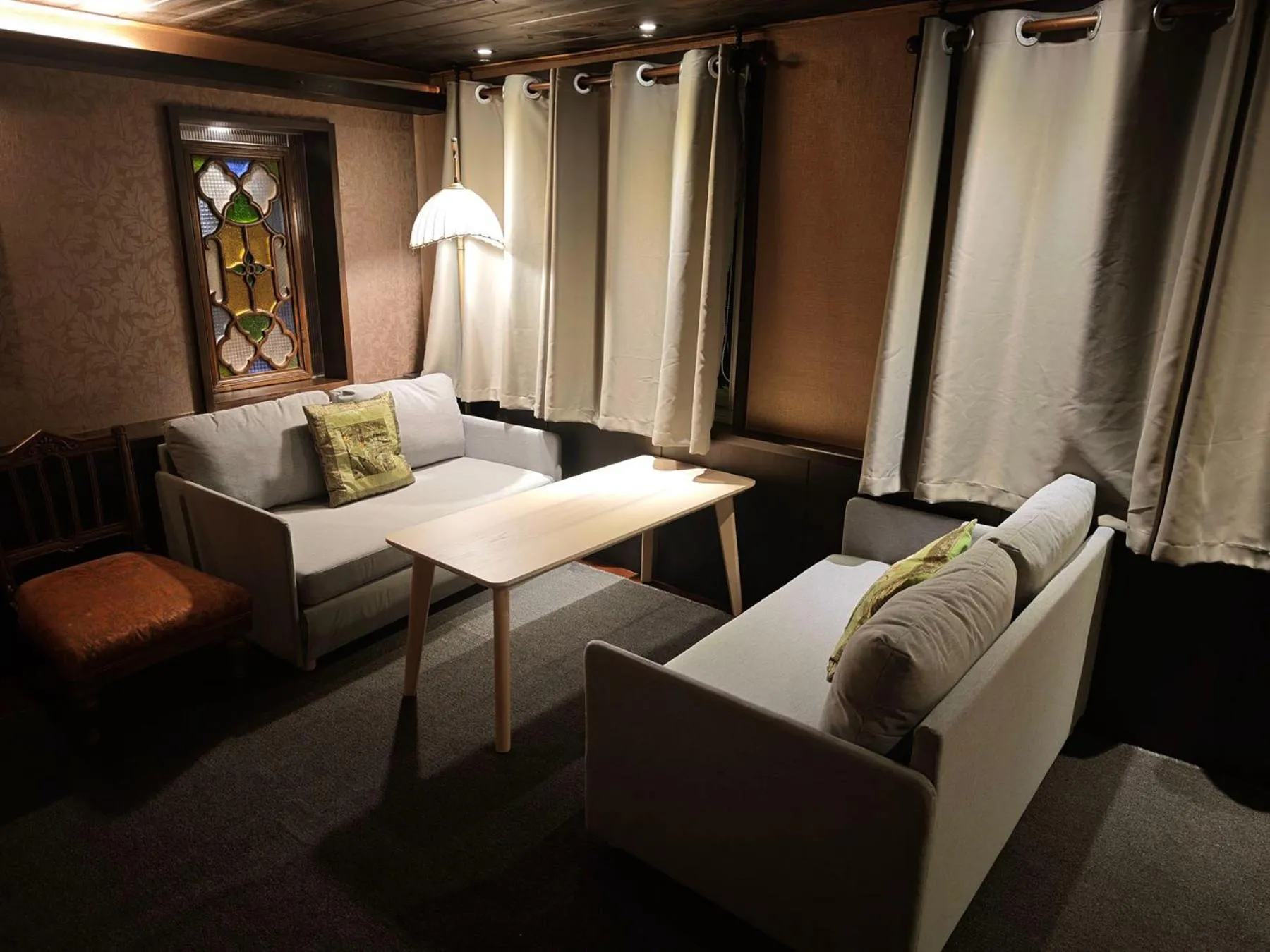 金石新月光 Gold Stone Crescent Moon Light