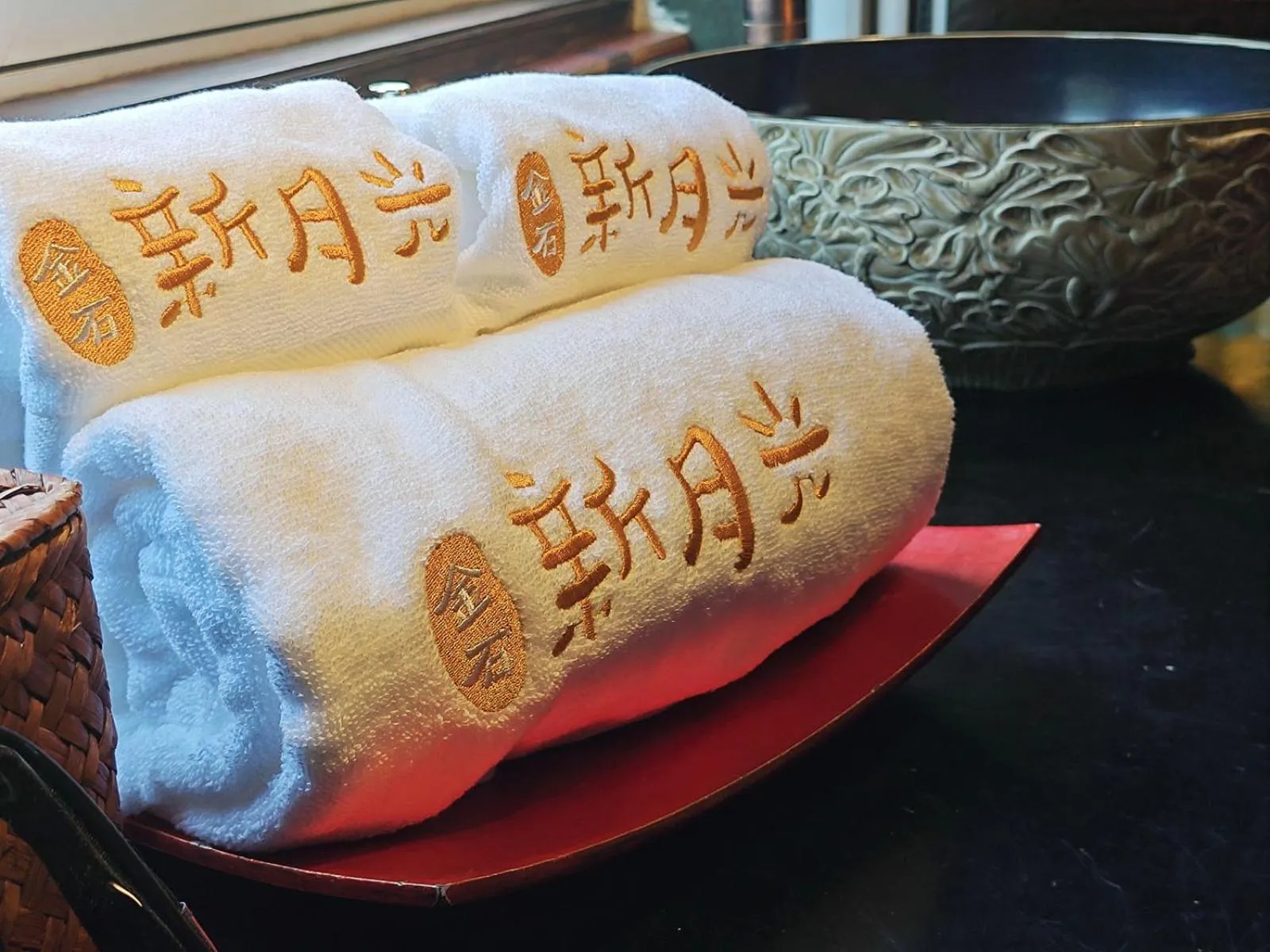 金石新月光 Gold Stone Crescent Moon Light