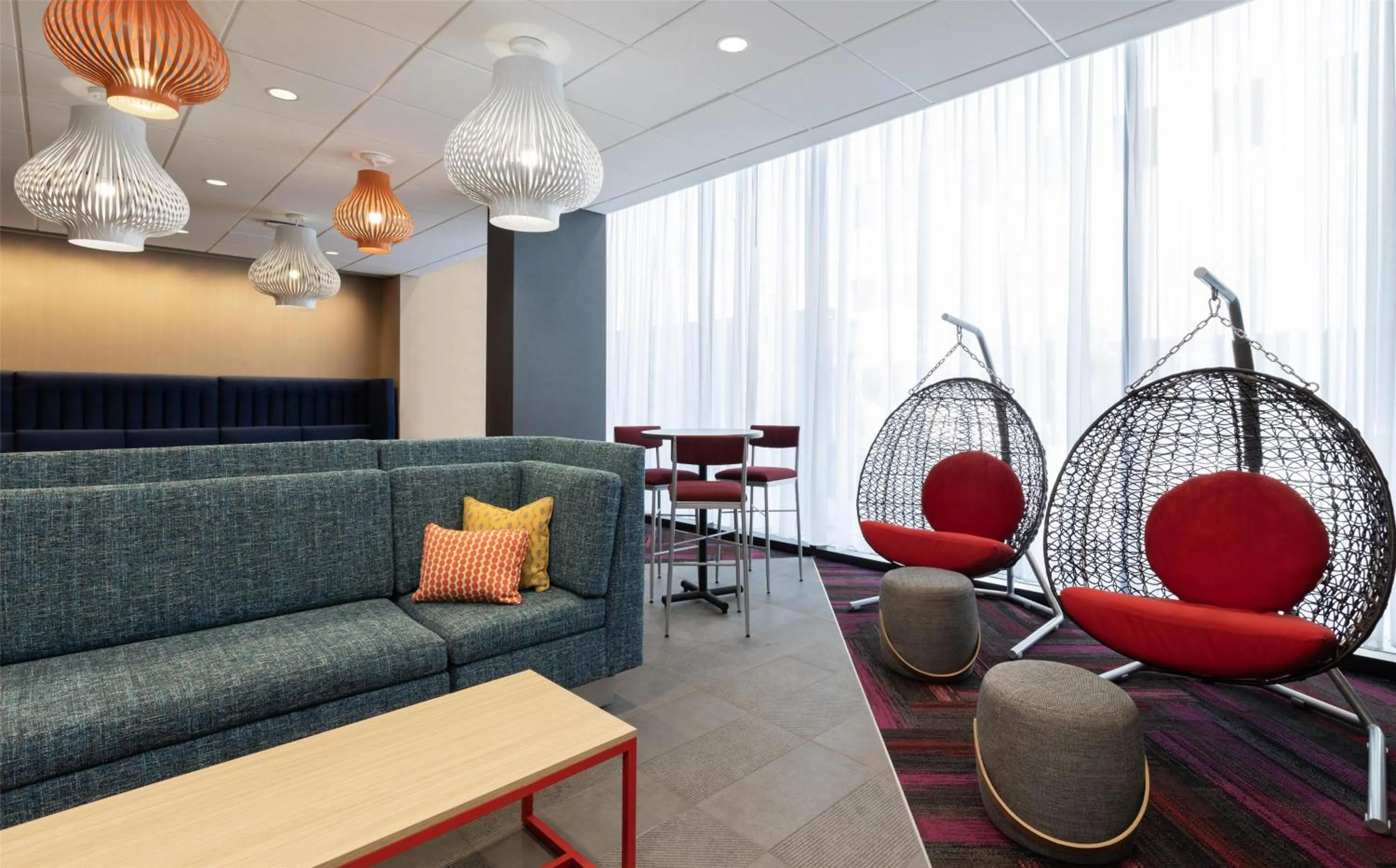 Lobby or reception in Tru By Hilton Montréal centre-ville