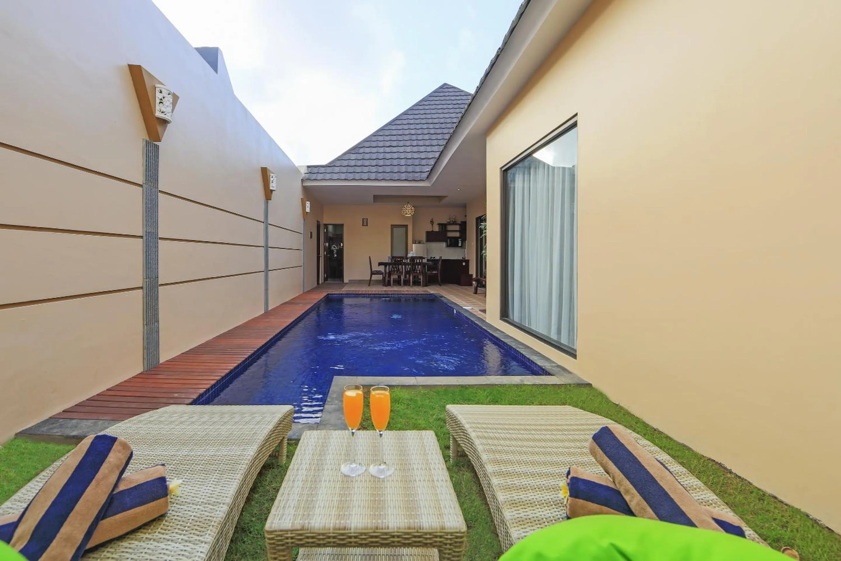 Swimming pool in Flamingo Dewata Pool Villa Uluwatu