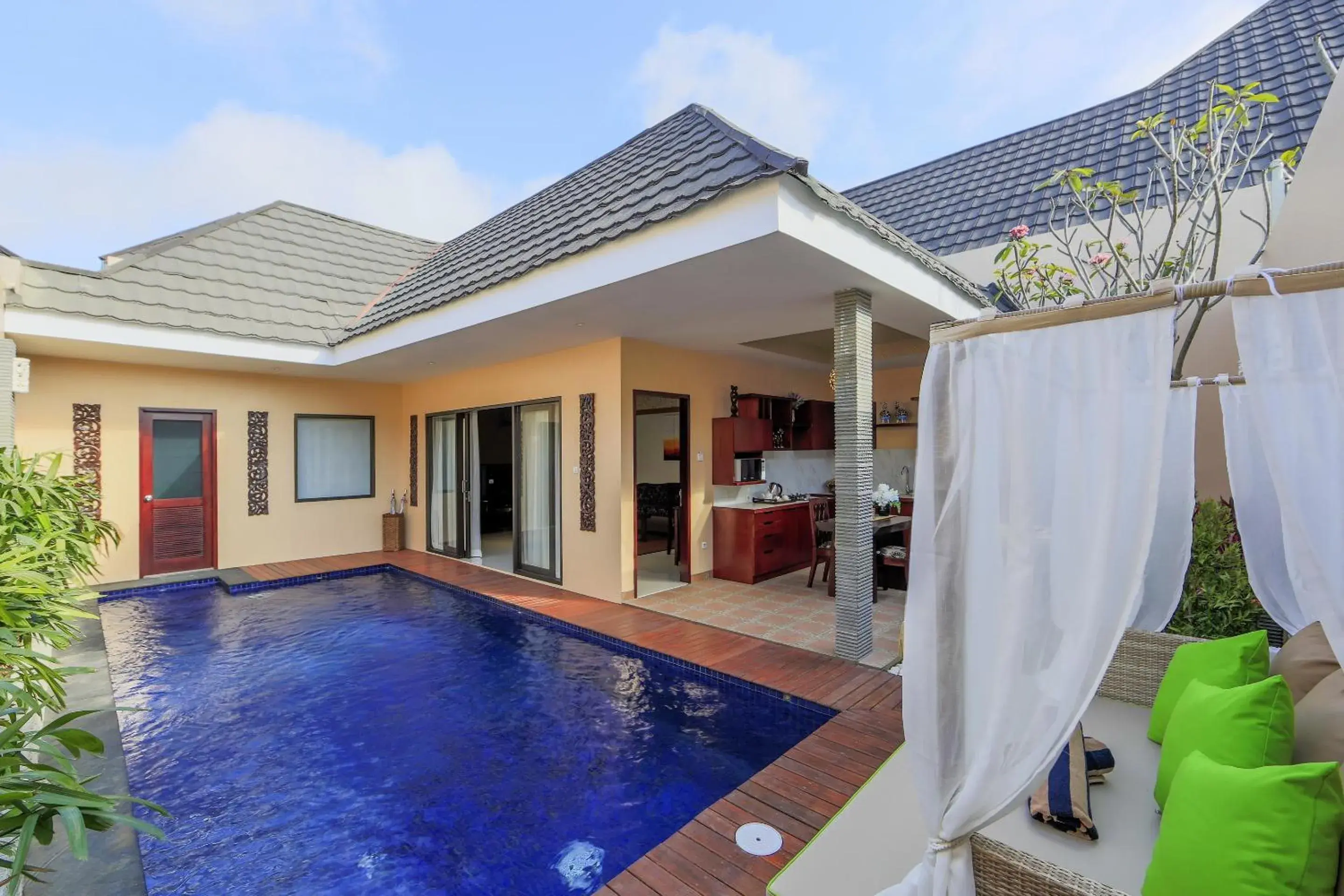 Deluxe Villa in Flamingo Dewata Pool Villa Uluwatu Deluxe Villa in Flamingo Dewata Pool Villa Uluwatu