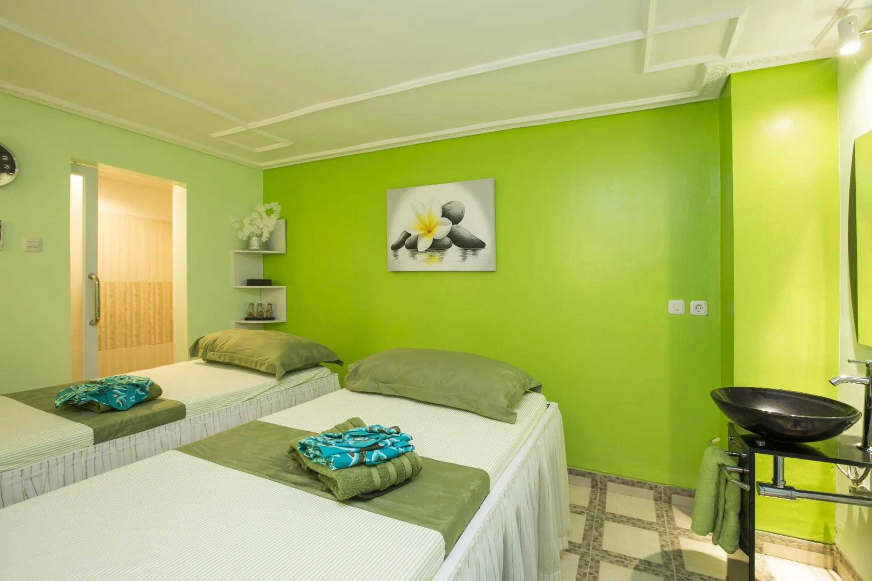 Massage, Bed in Flamingo Dewata Pool Villa Uluwatu