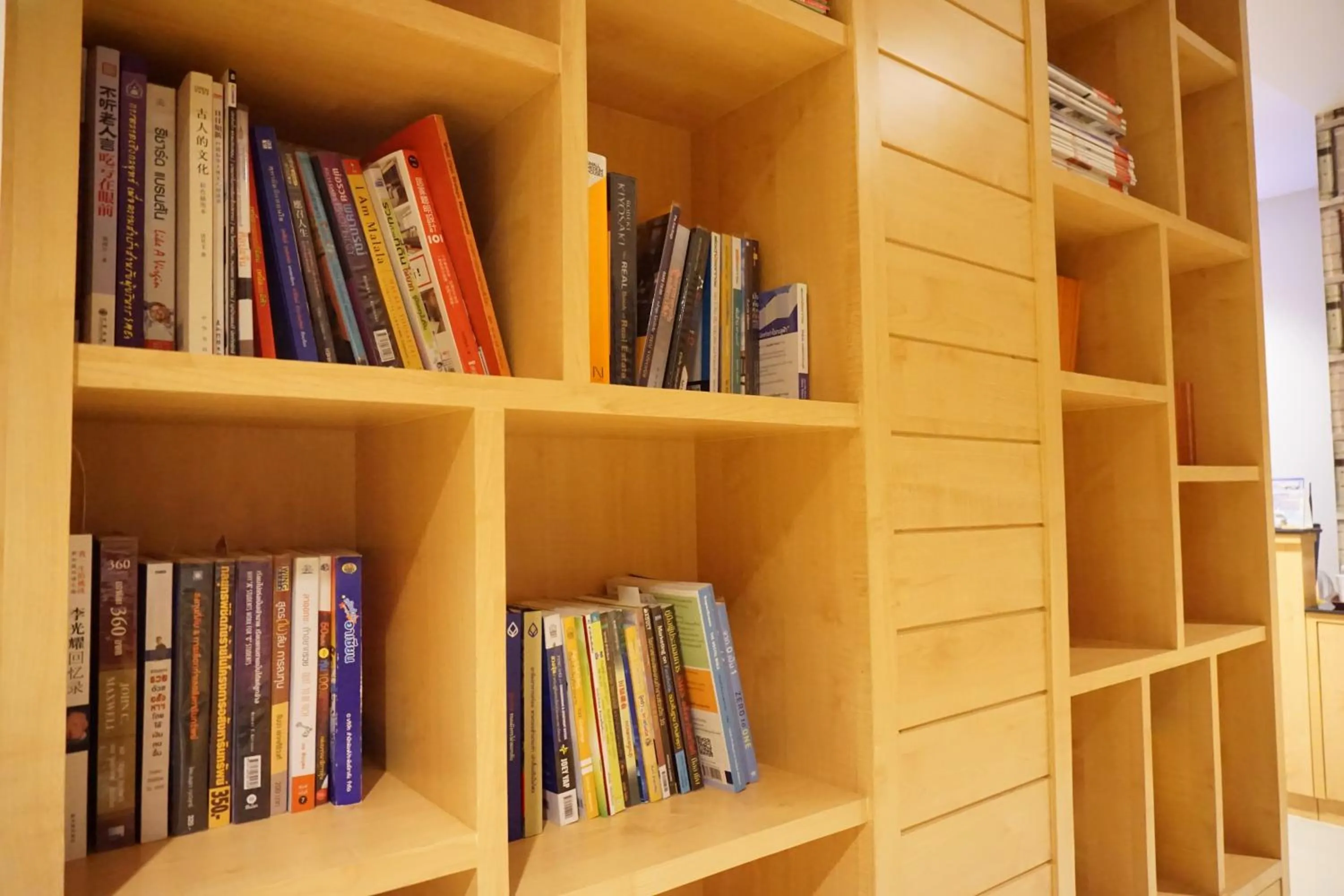 Library in Chompu Nakarin Apartment