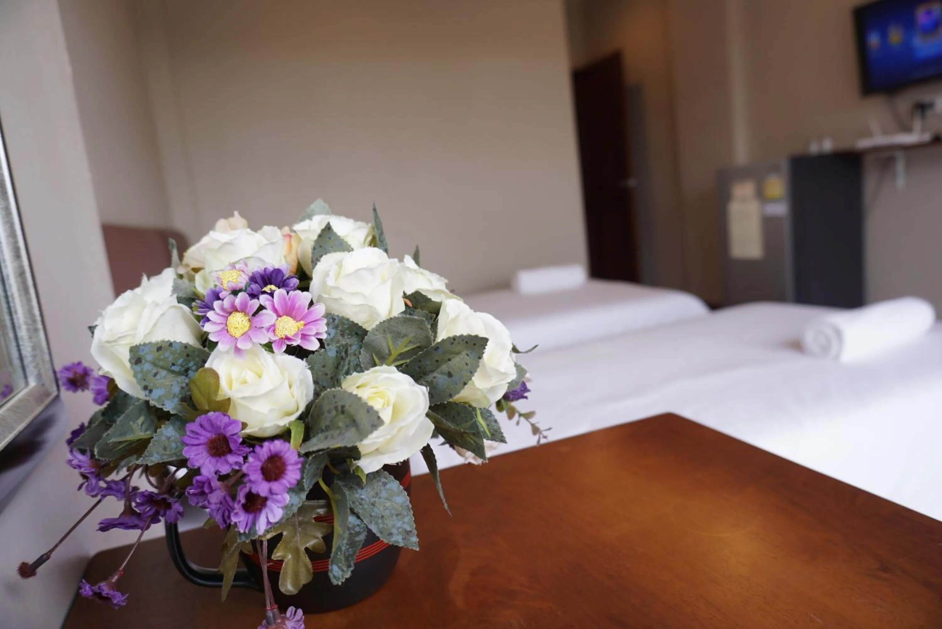 Photo of the whole room, Bed in Chompu Nakarin Apartment