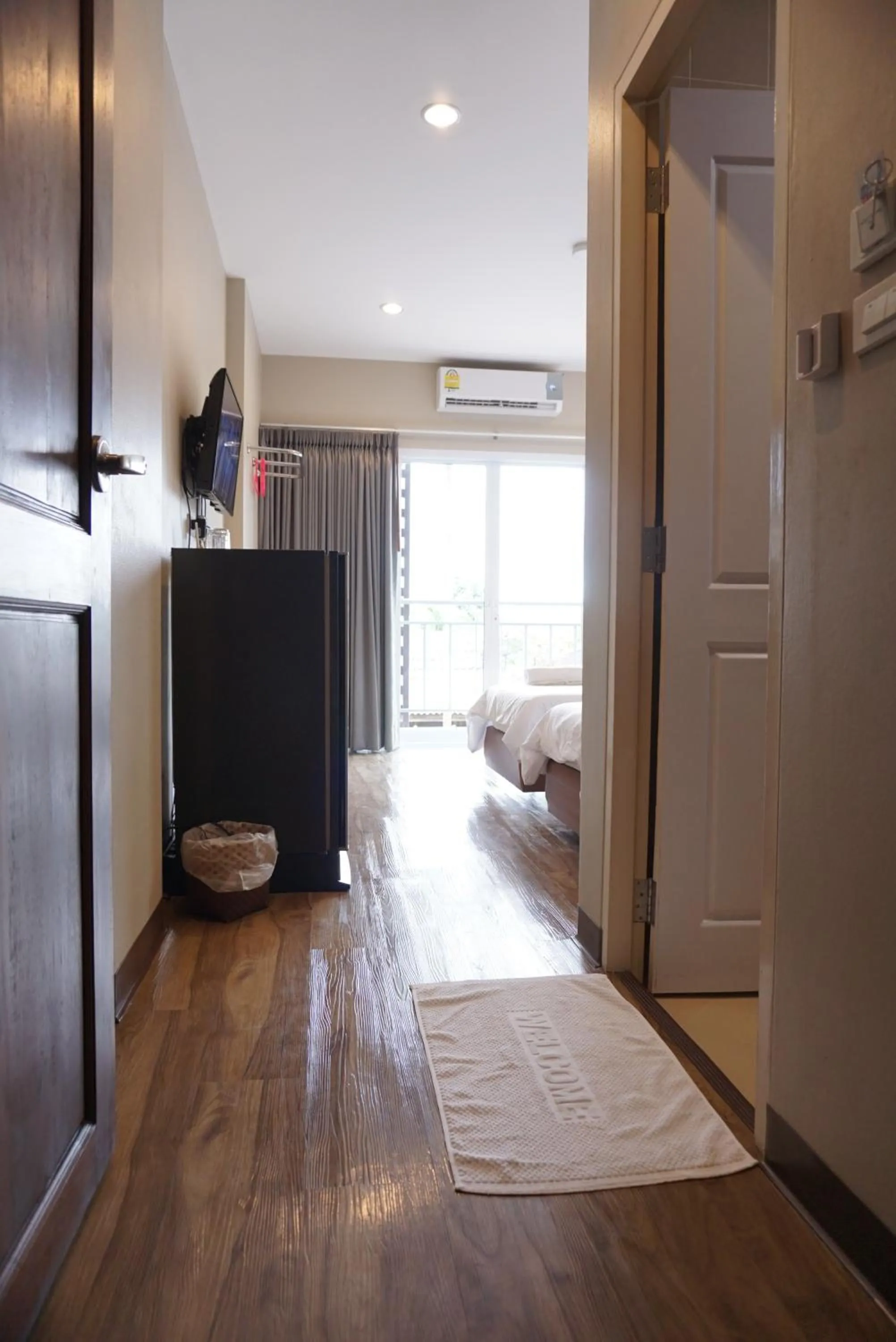 Photo of the whole room, Bed in Chompu Nakarin Apartment