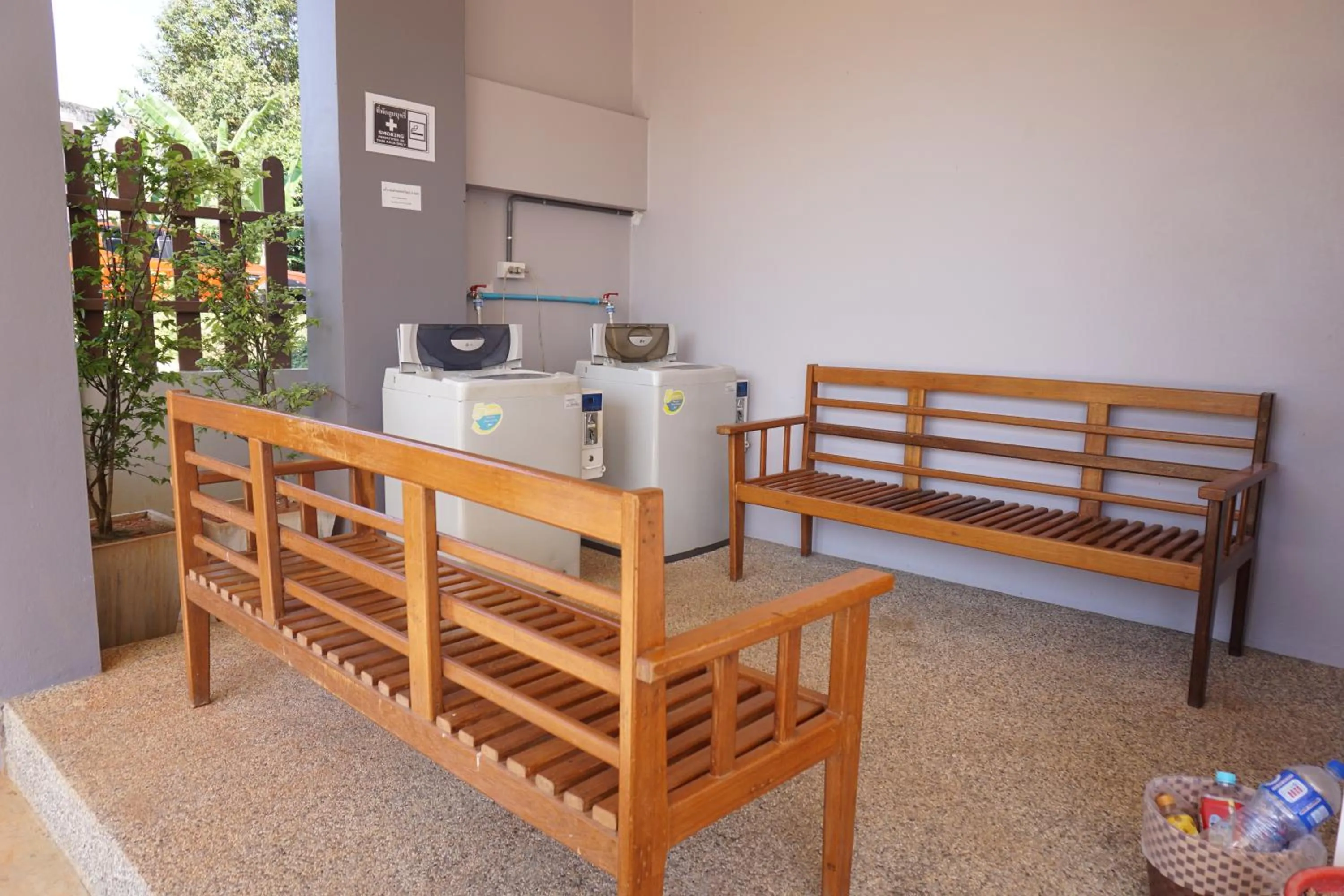 Area and facilities in Chompu Nakarin Apartment