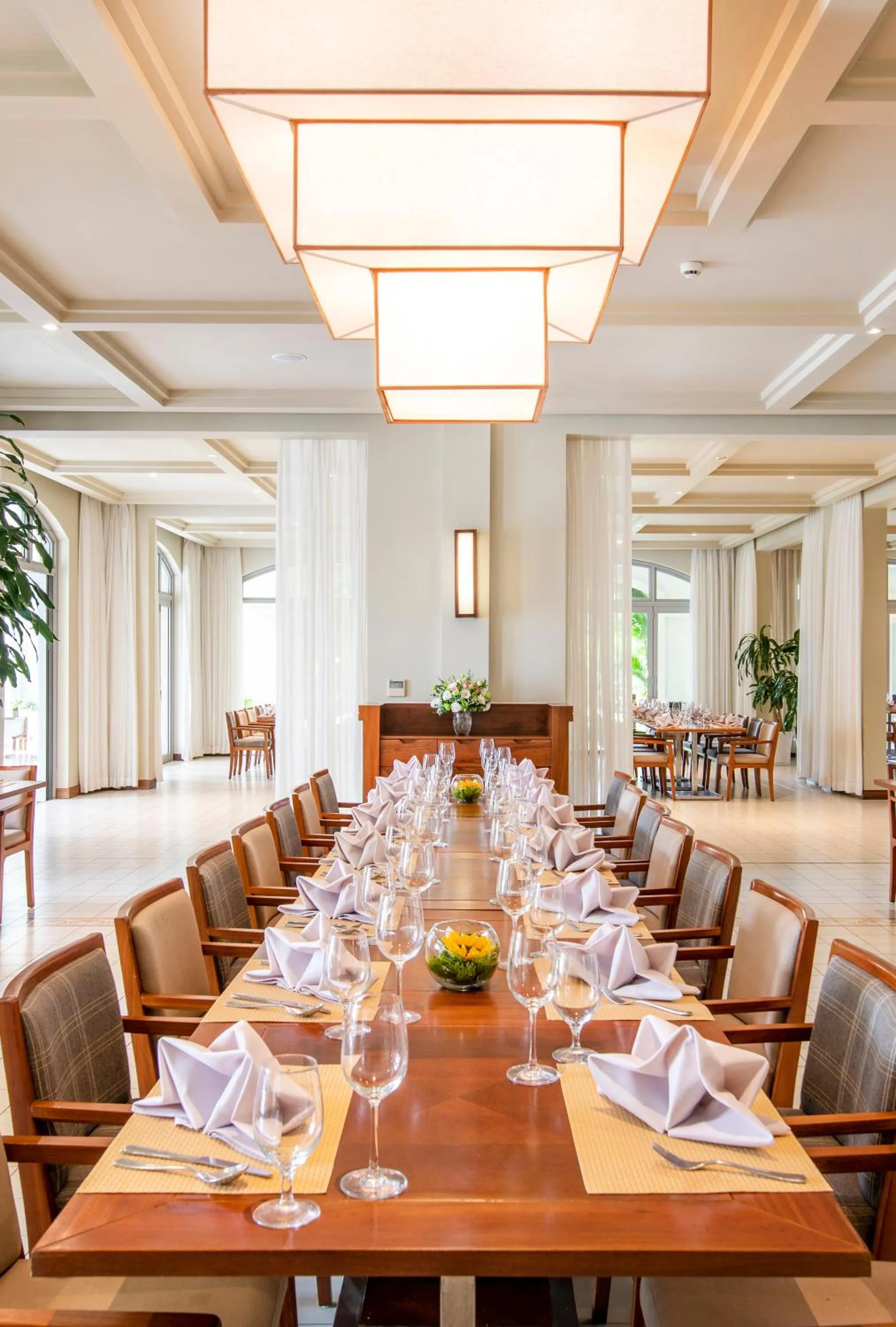 Restaurant/places to eat in FLC Luxury Resort Samson