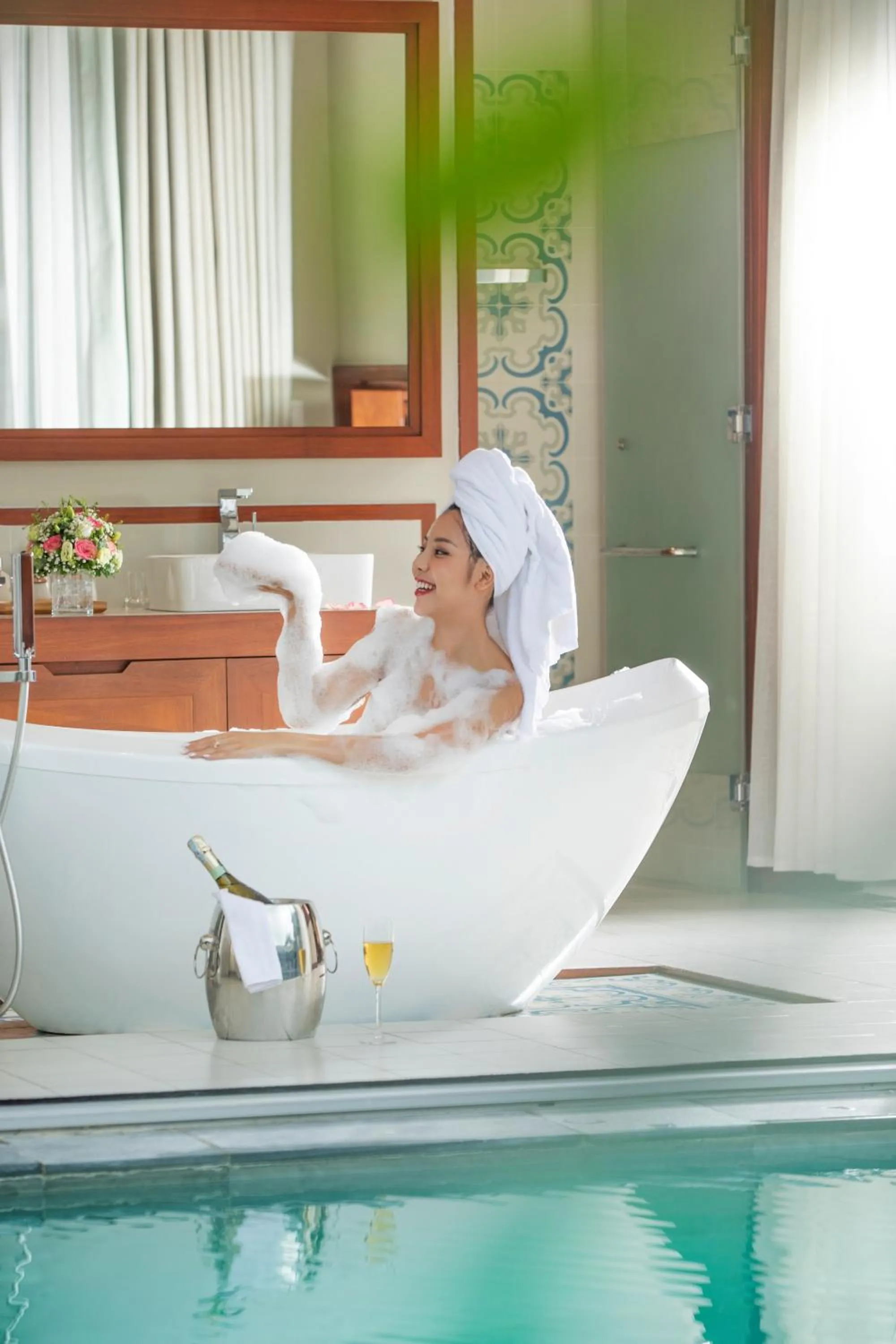 Bath in FLC Luxury Resort Samson