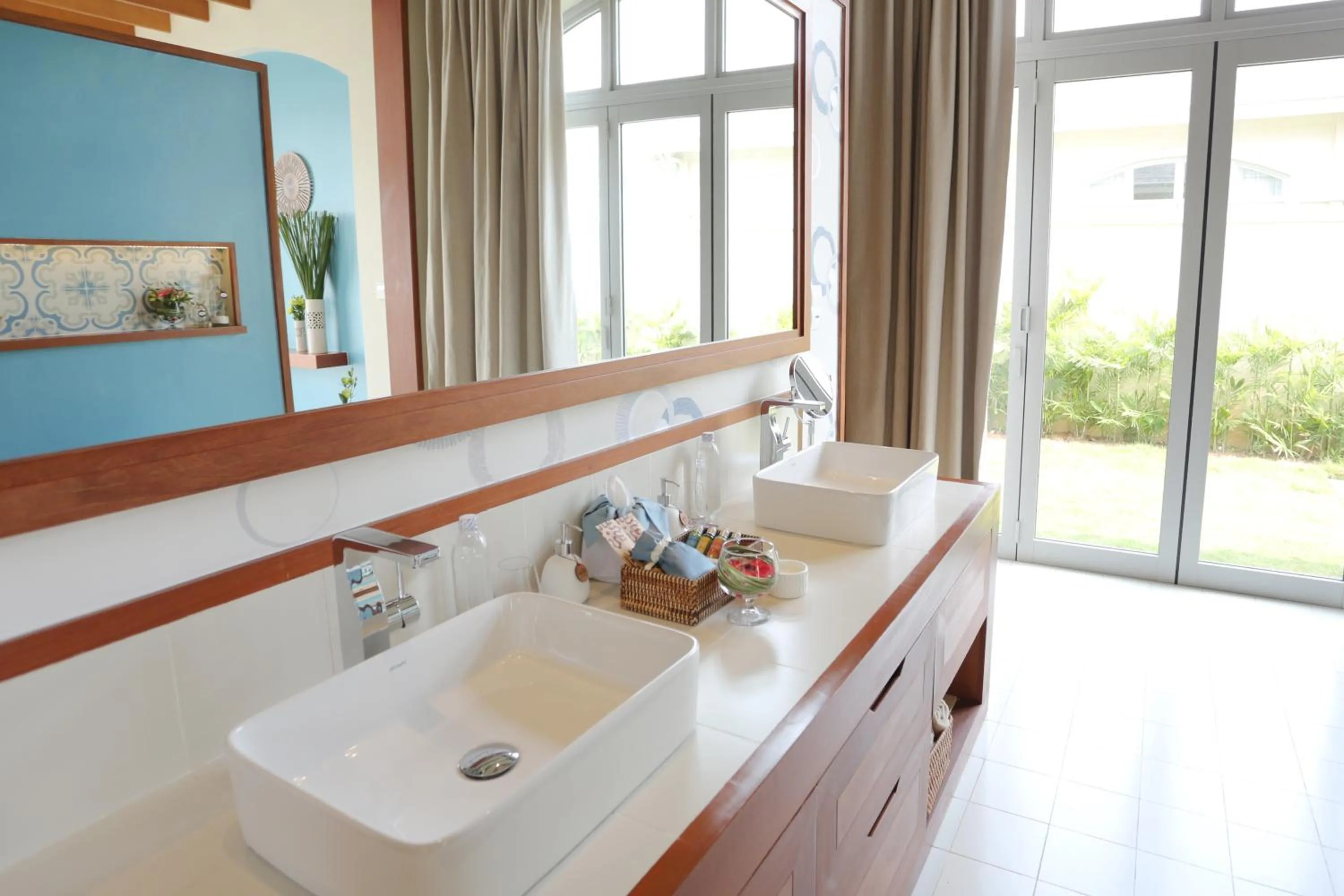 Day in FLC Luxury Resort Samson