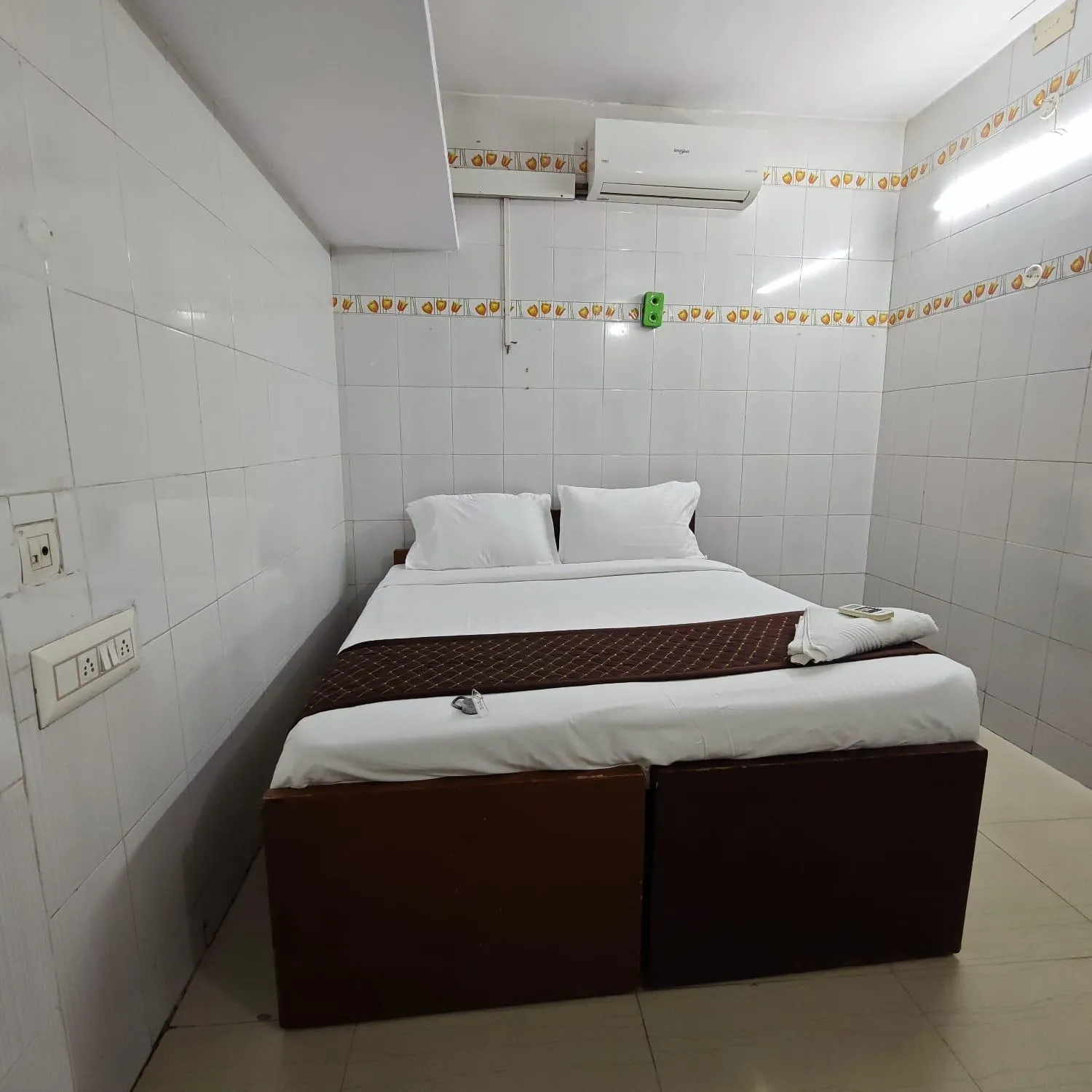 Urban Nest Roomz - Thoraipakkam OMR