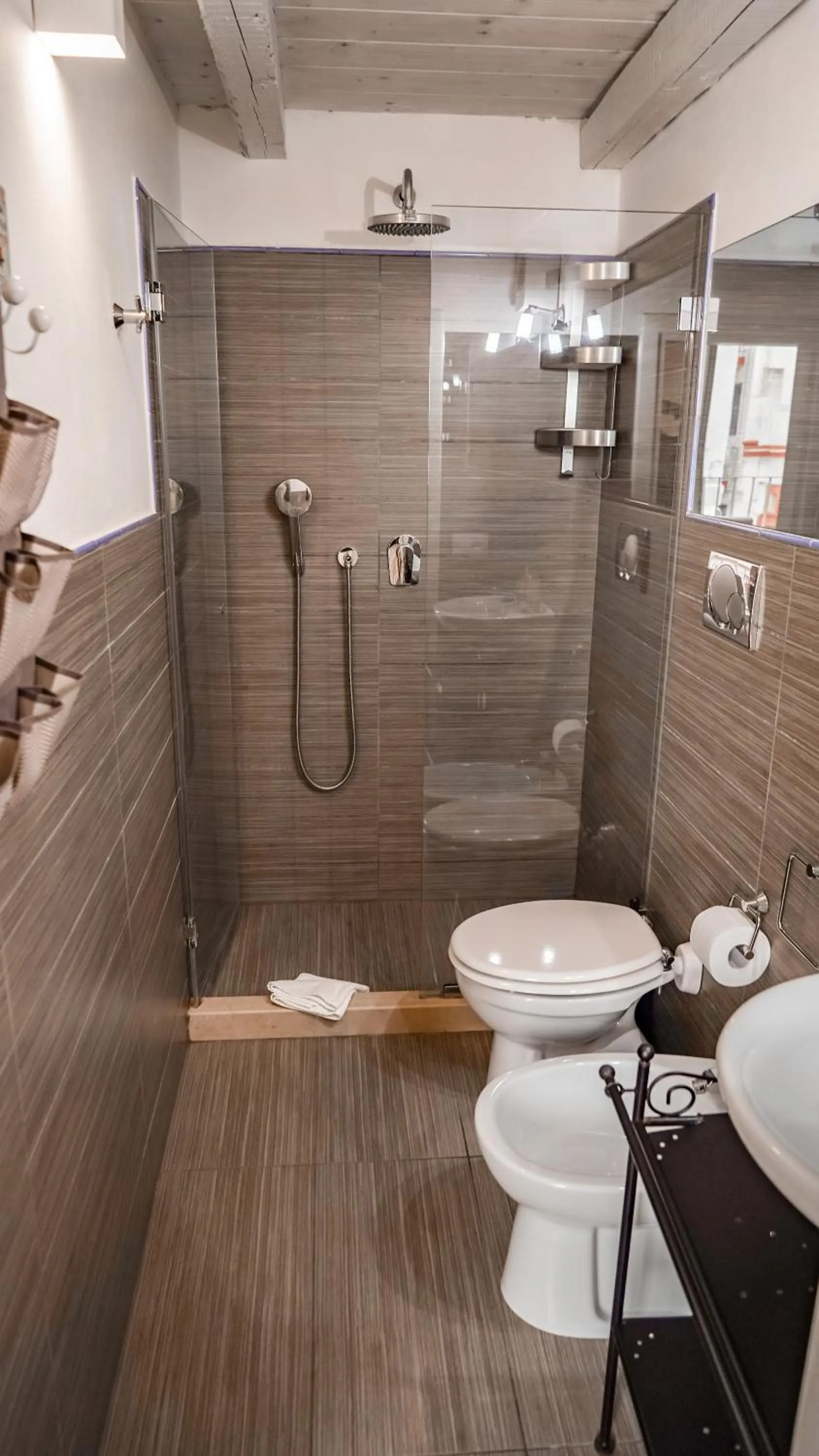 Shower in Karen House B&B