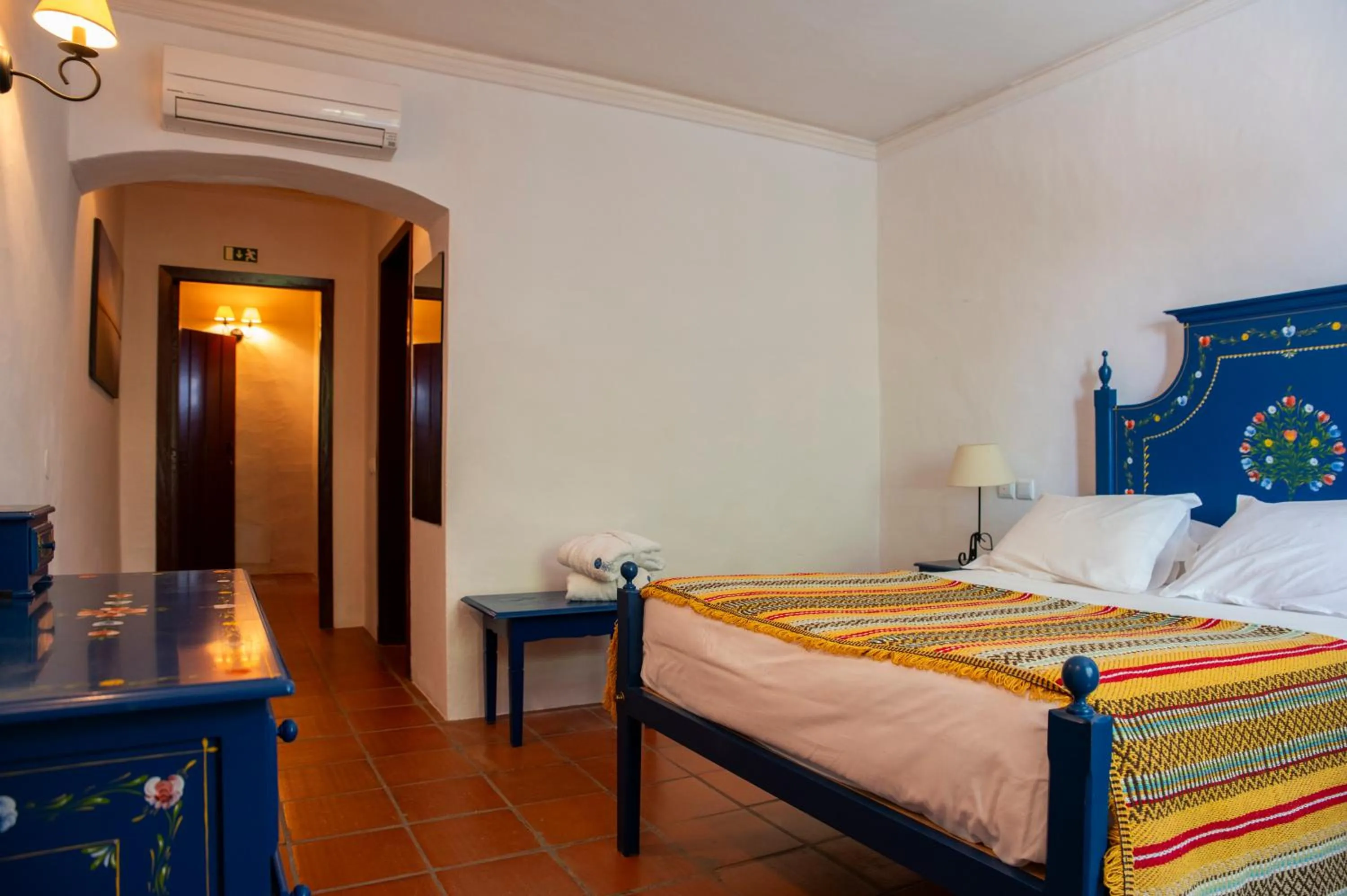 Bed in Horta da Moura by WOT Signature