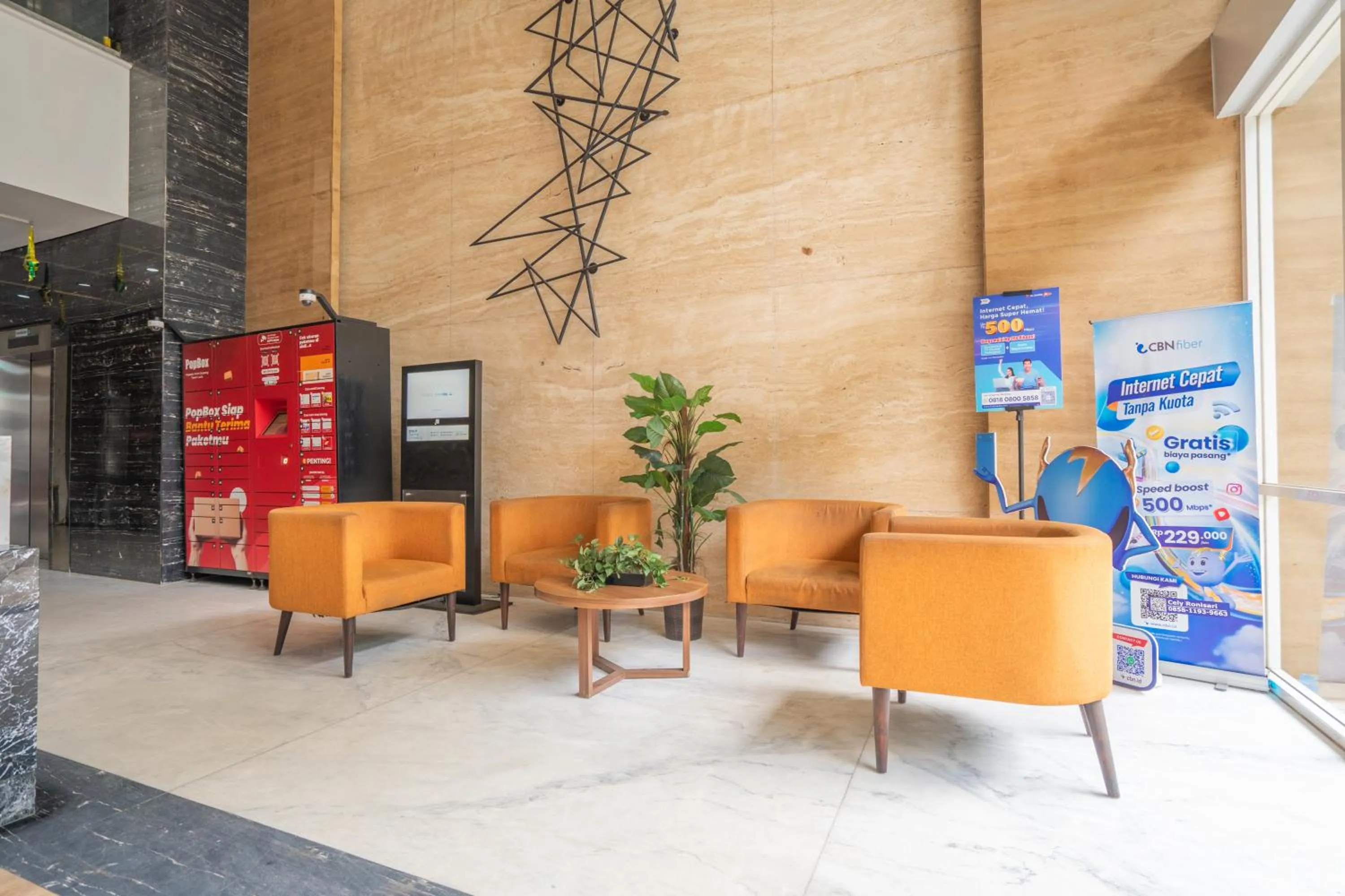 Seating area in ROKET ROOM Majestic By Reccoma