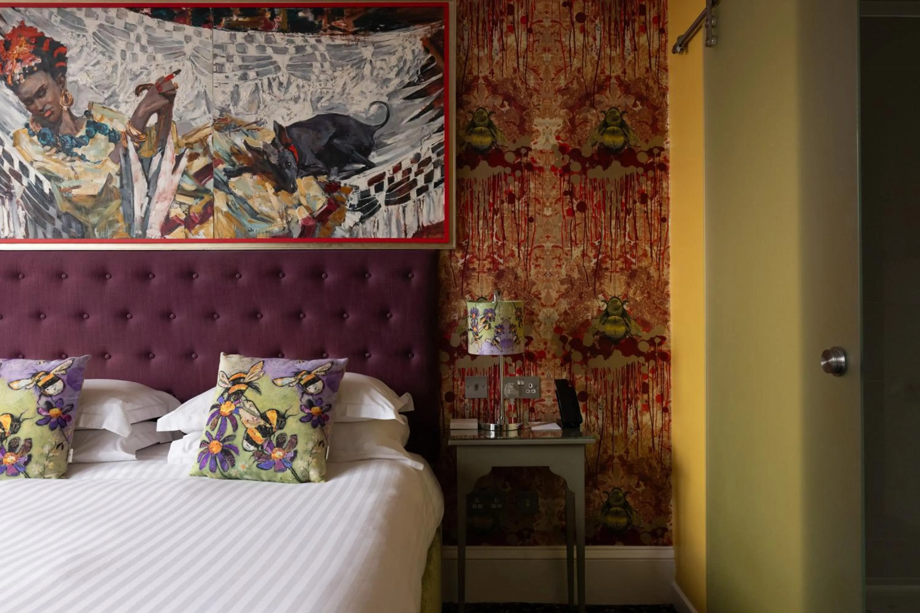 Decorative detail, Bed in 24 Royal Terrace