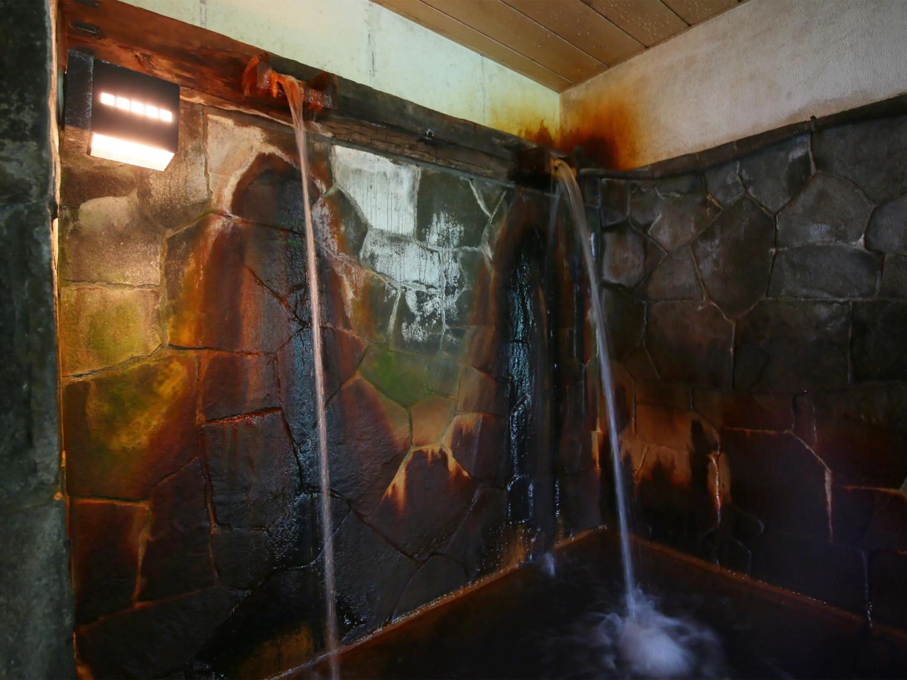 Hot Spring Bath in Yama no Yado Meiji Onsen