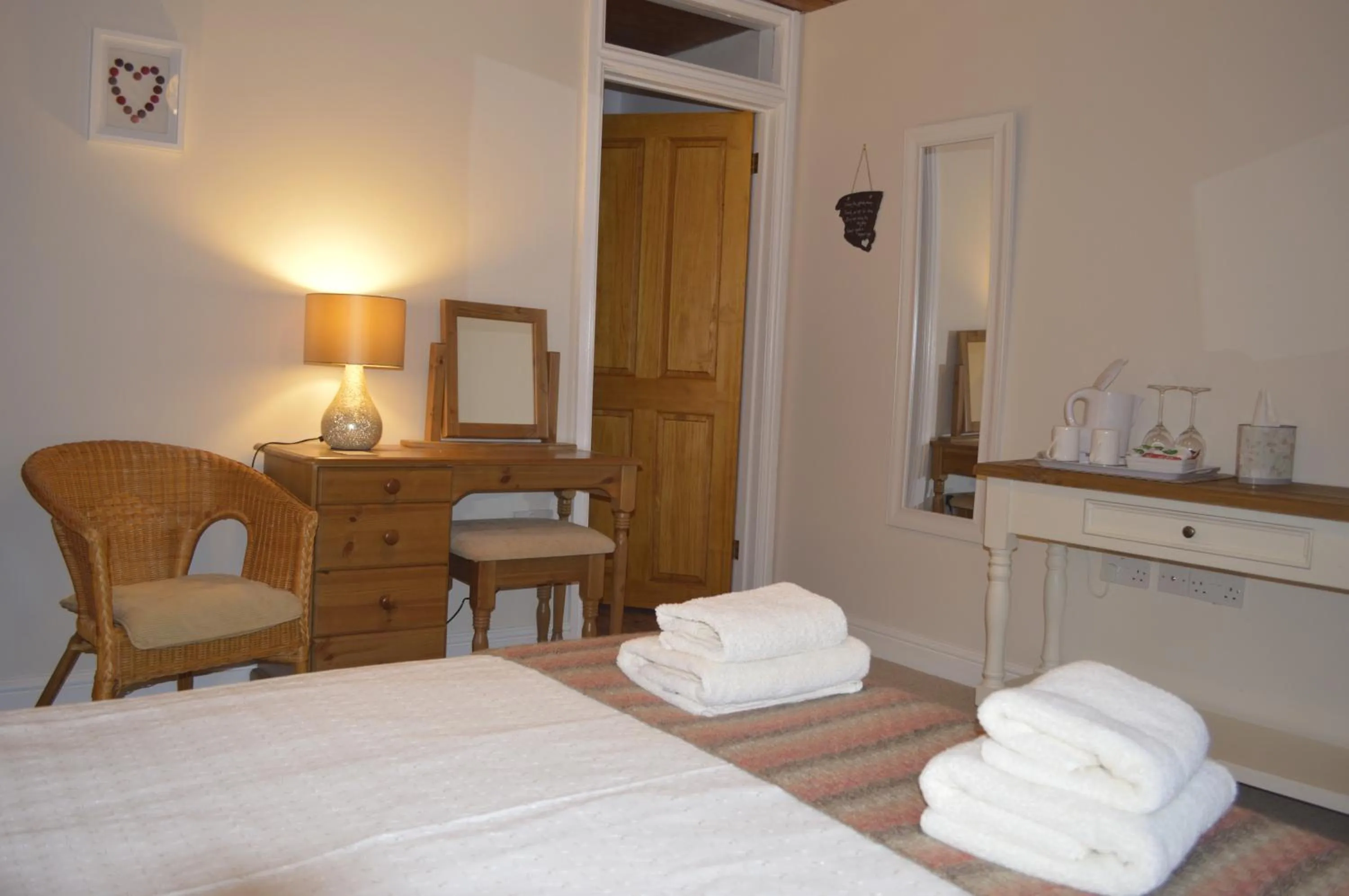 Coffee/tea facilities, Bed in Troedyrhiw Bed & Breakfast