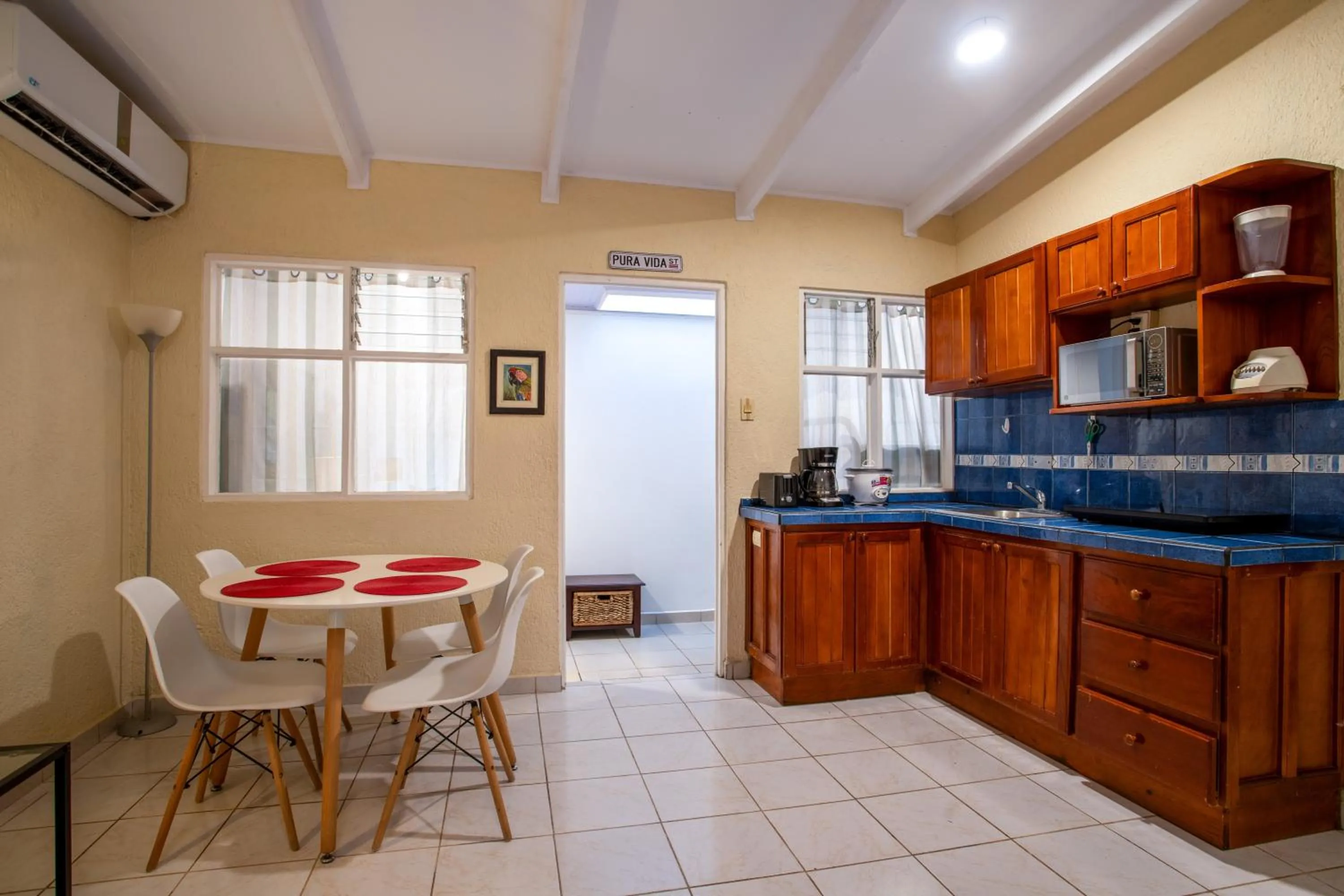 Kitchen or kitchenette in Villas Paraiso B52