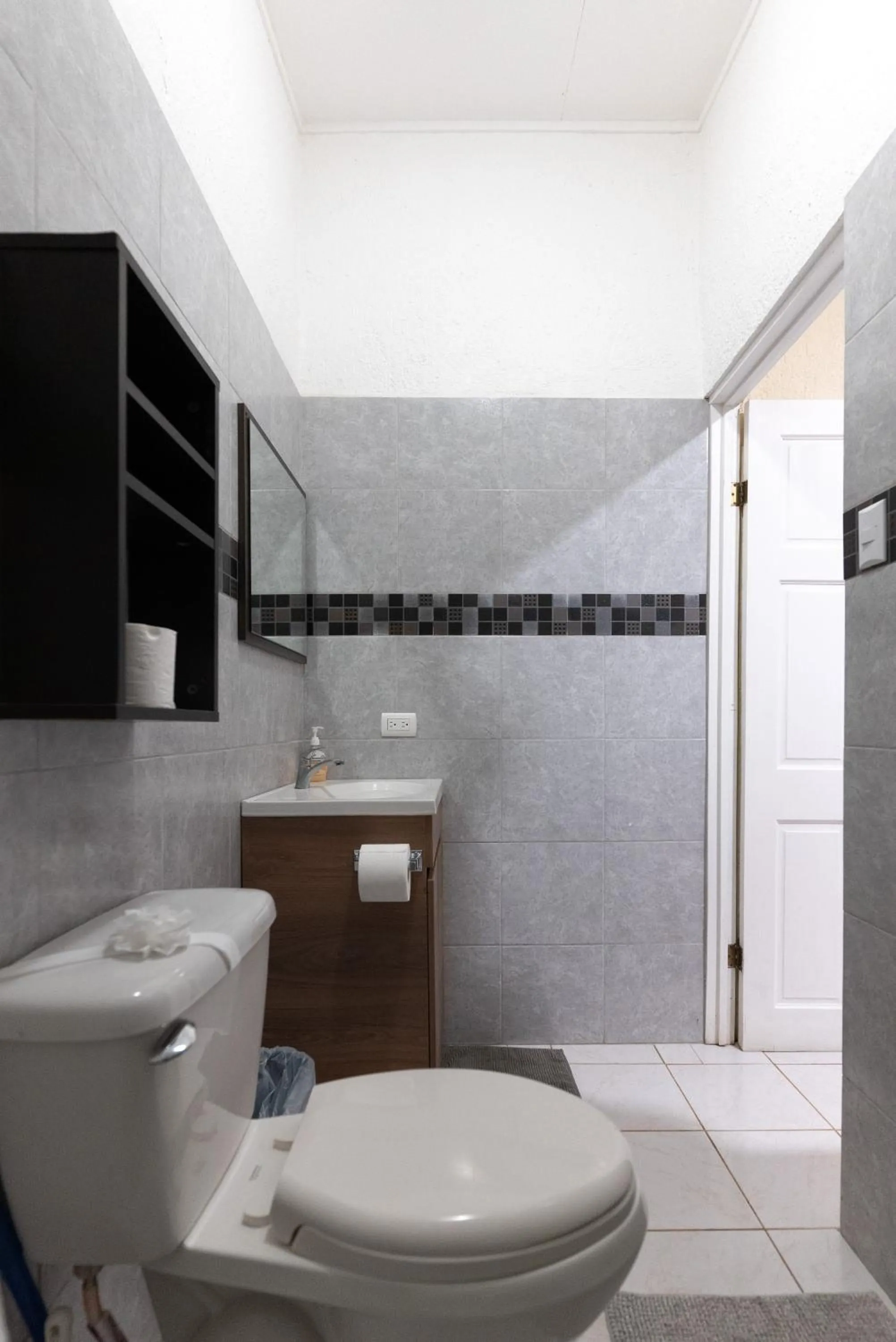 Bathroom in Villas Paraiso B52