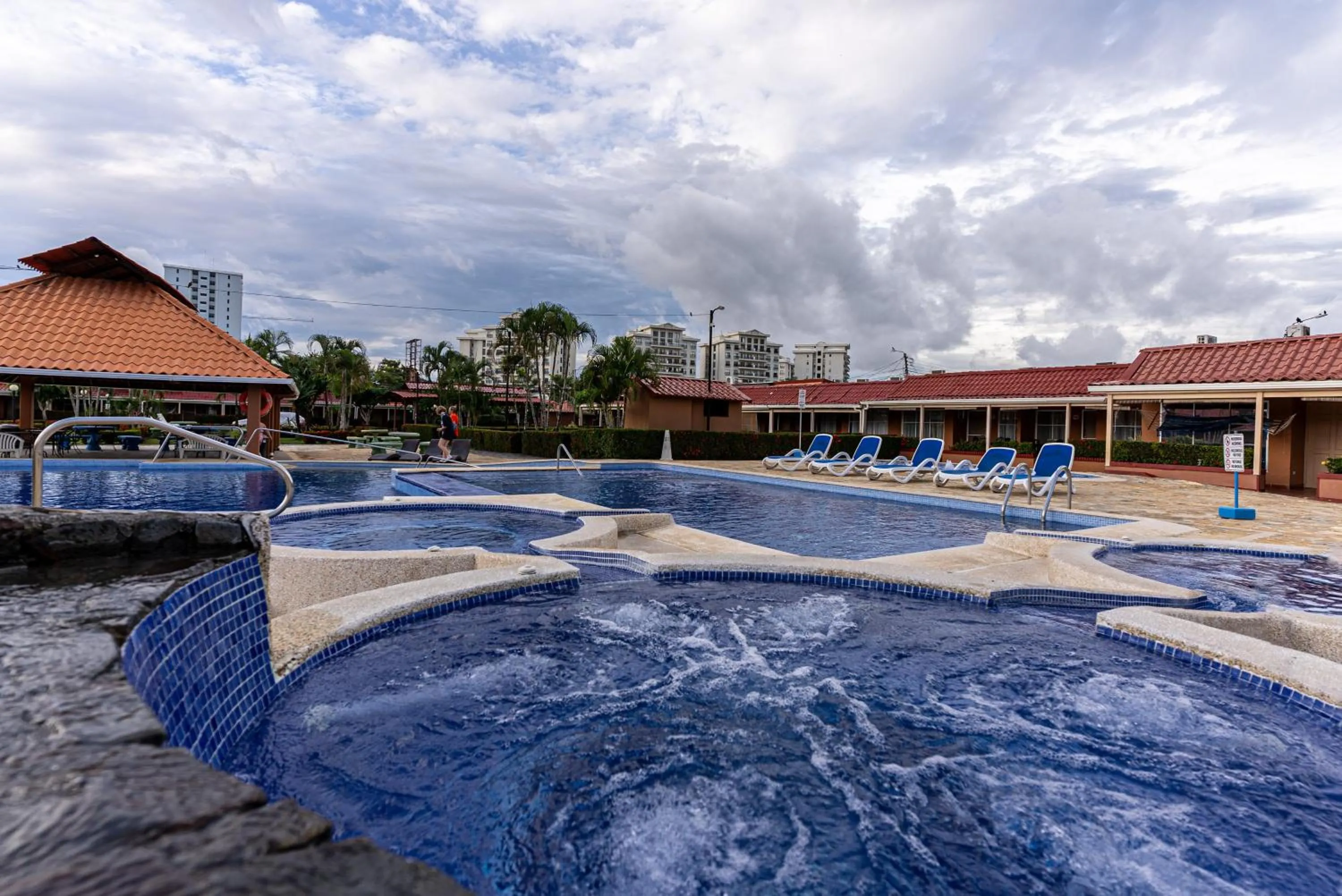 Swimming pool in Villas Paraiso B52