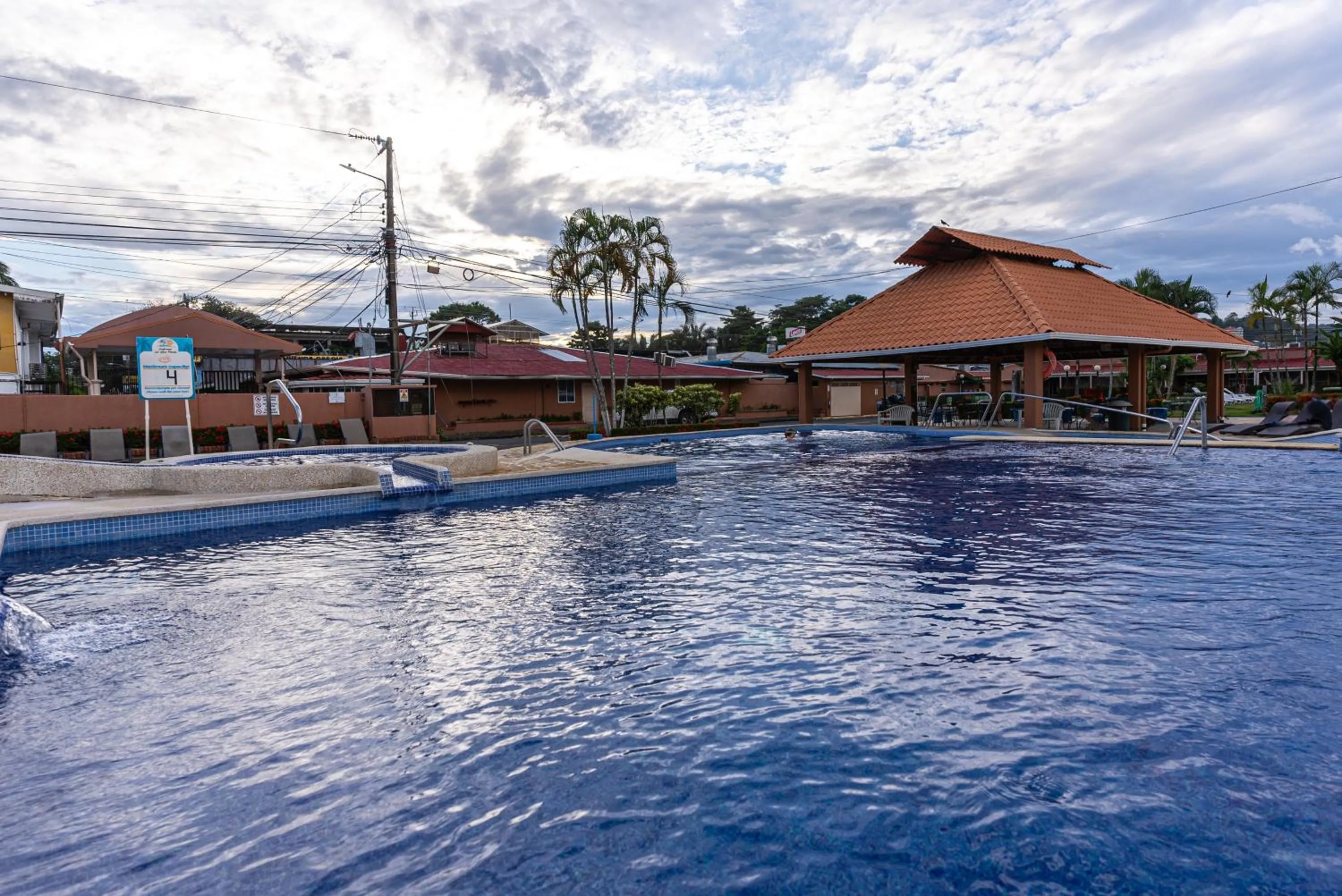 Swimming pool in Villas Paraiso B52