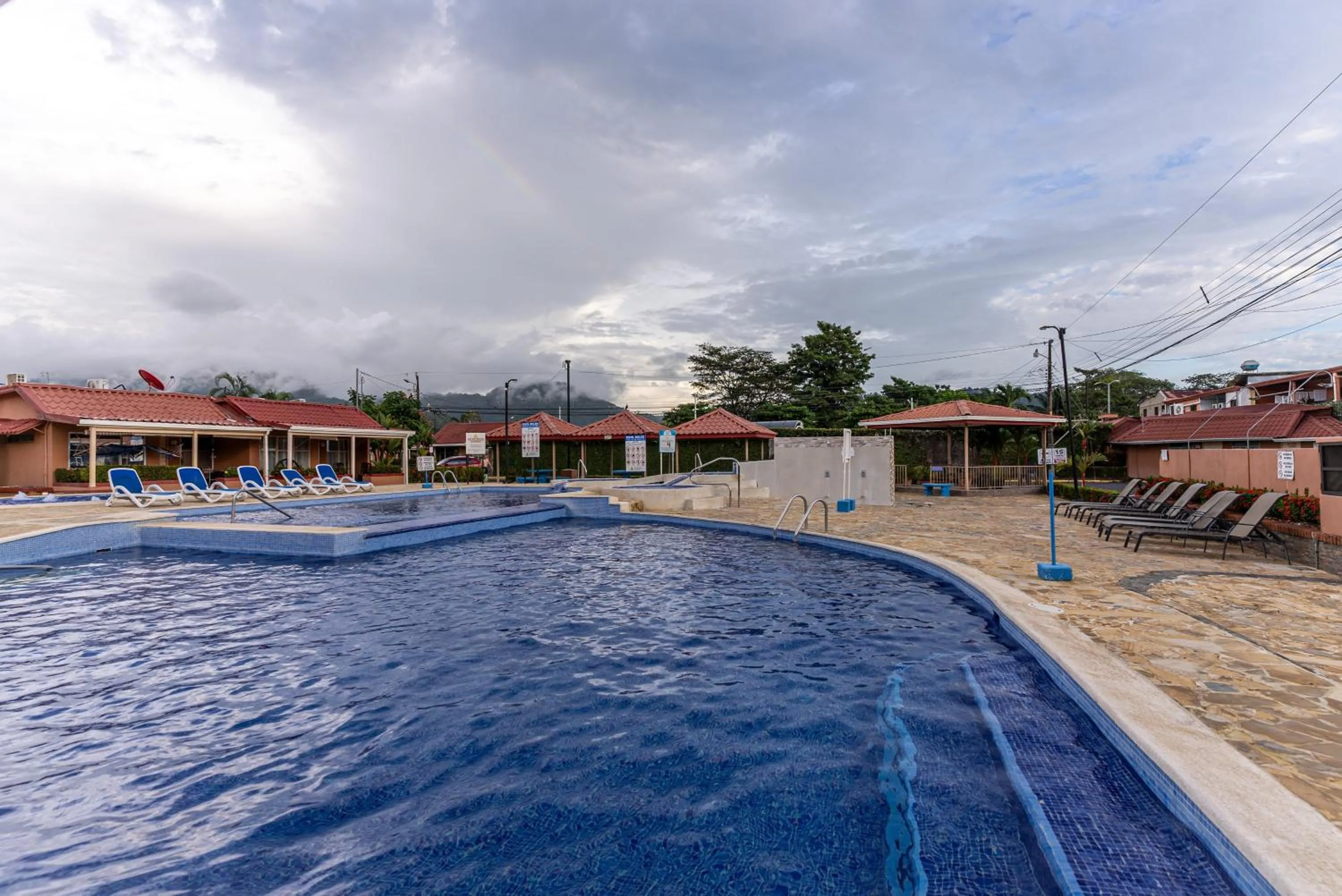 Swimming pool in Villas Paraiso B52