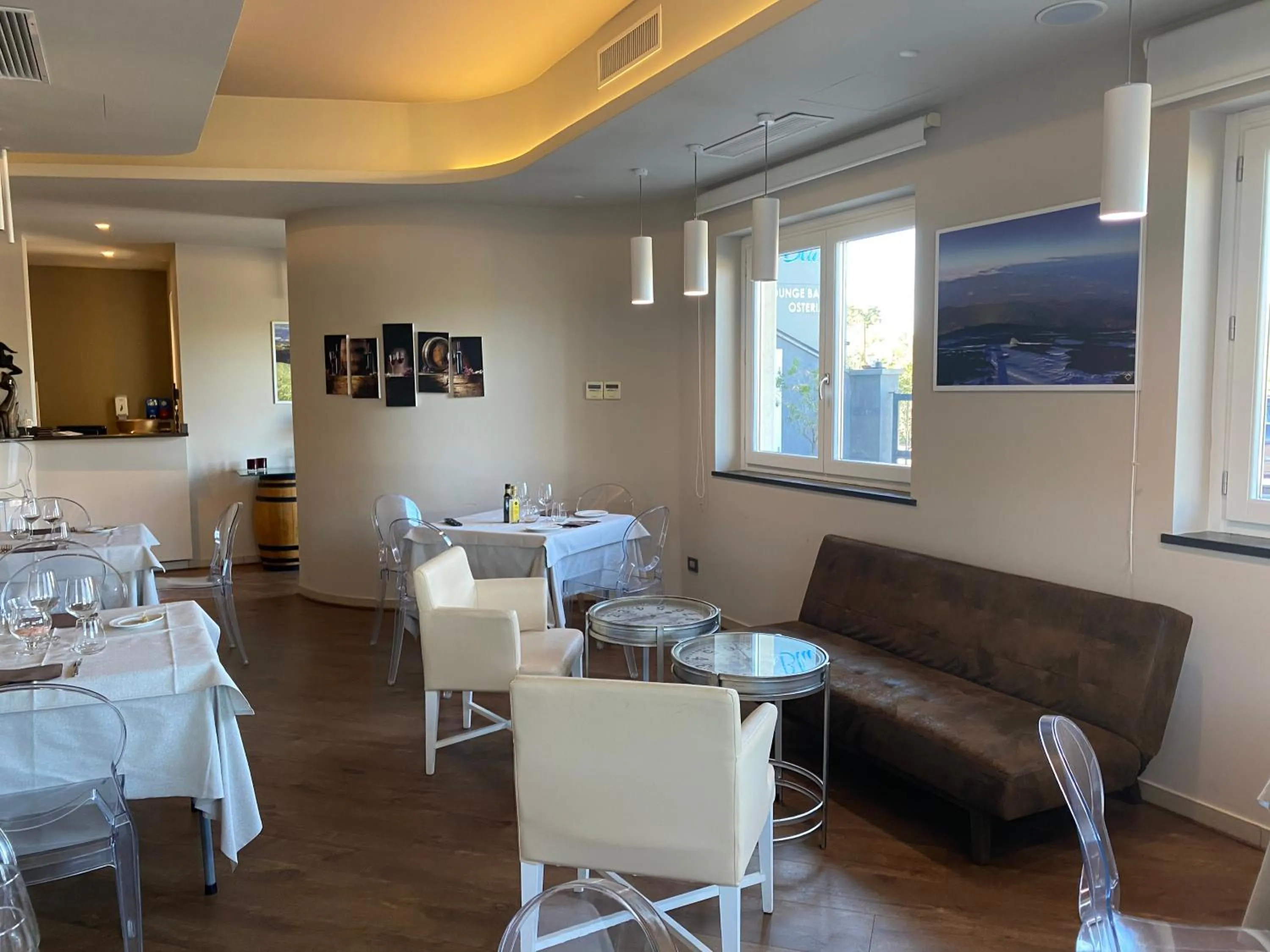 Restaurant/places to eat in Mareneve Resort