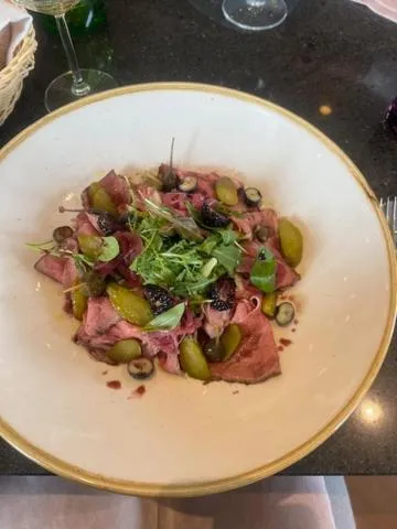 Meals in Mareneve Resort