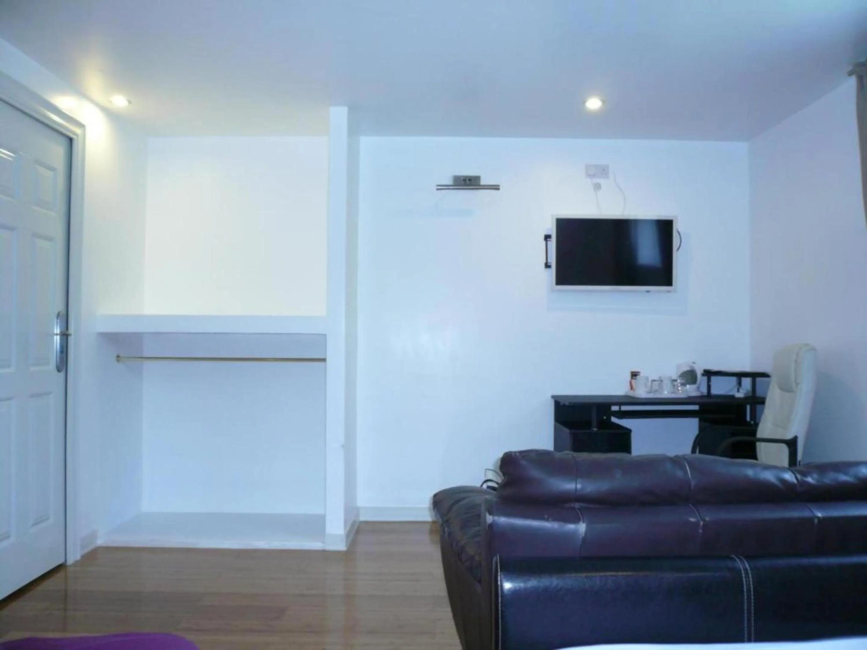 TV and multimedia in Ardenlea House Hotel B&b