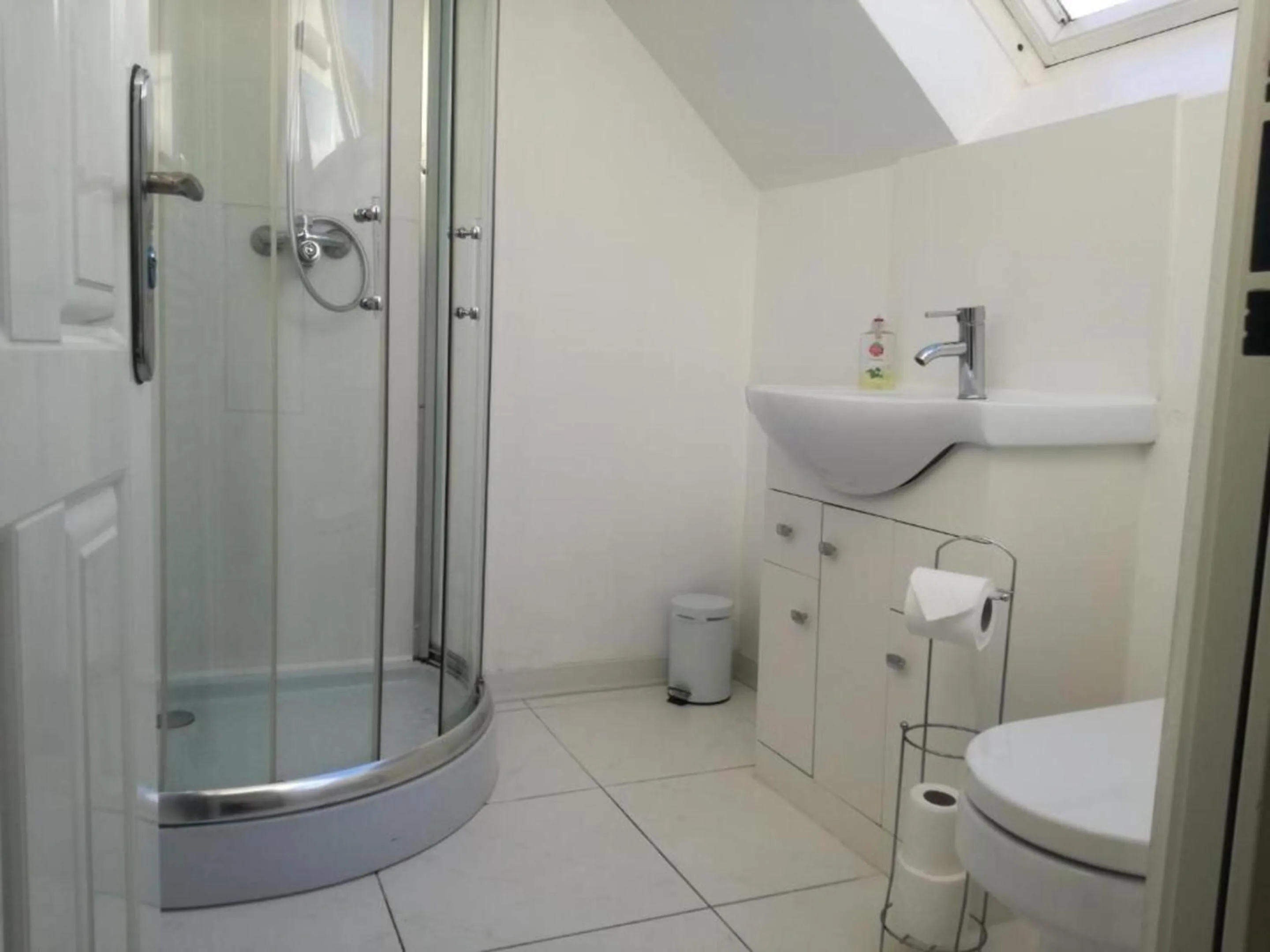 Bathroom in Ardenlea House Hotel B&b