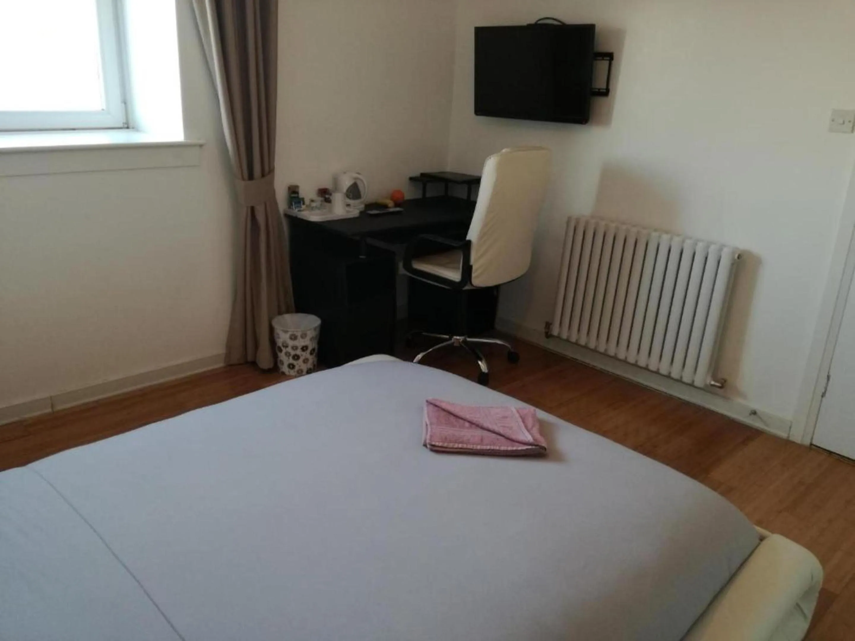 Bedroom, Bed in Ardenlea House Hotel B&b