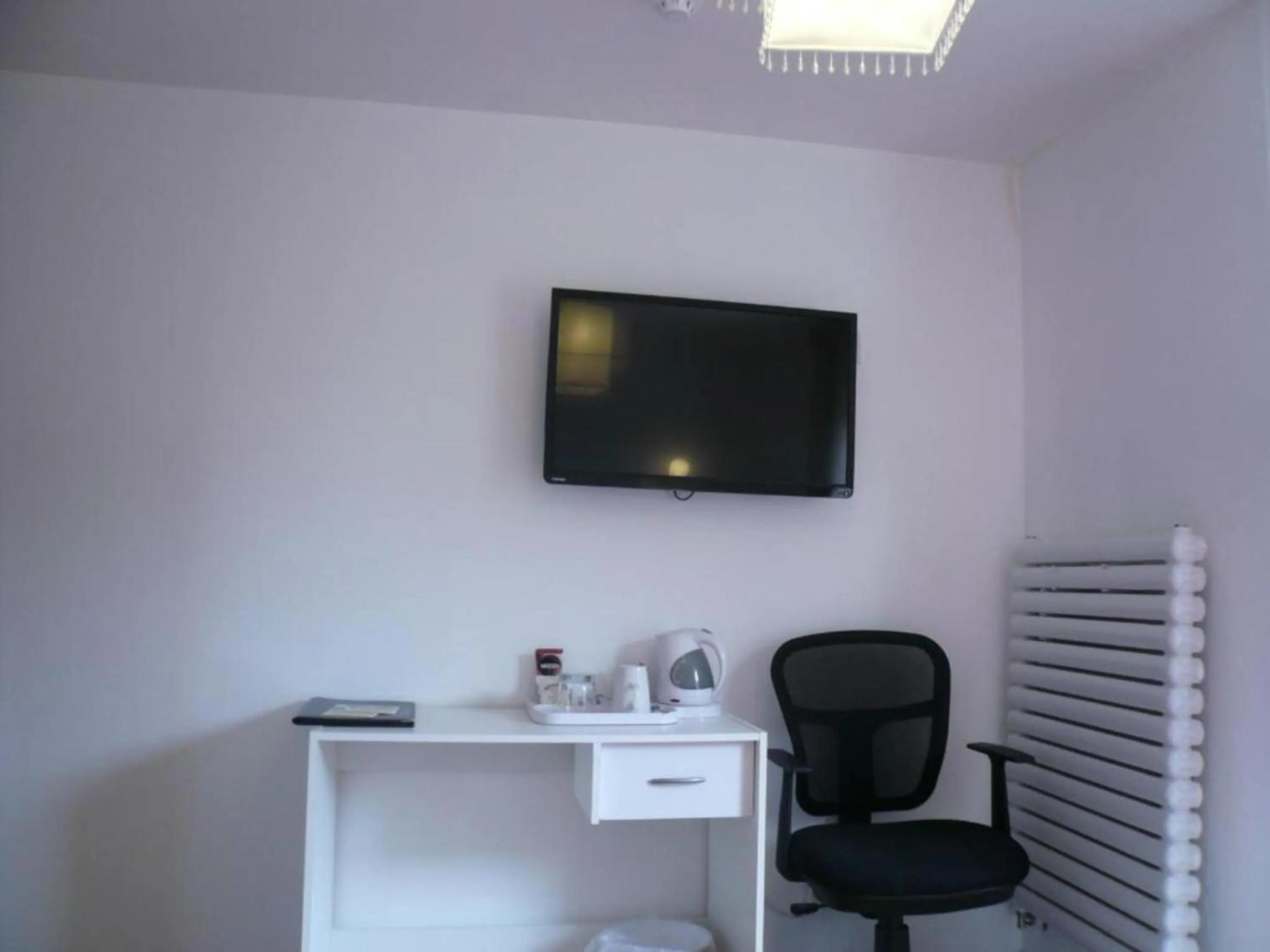 TV and multimedia in Ardenlea House Hotel B&b