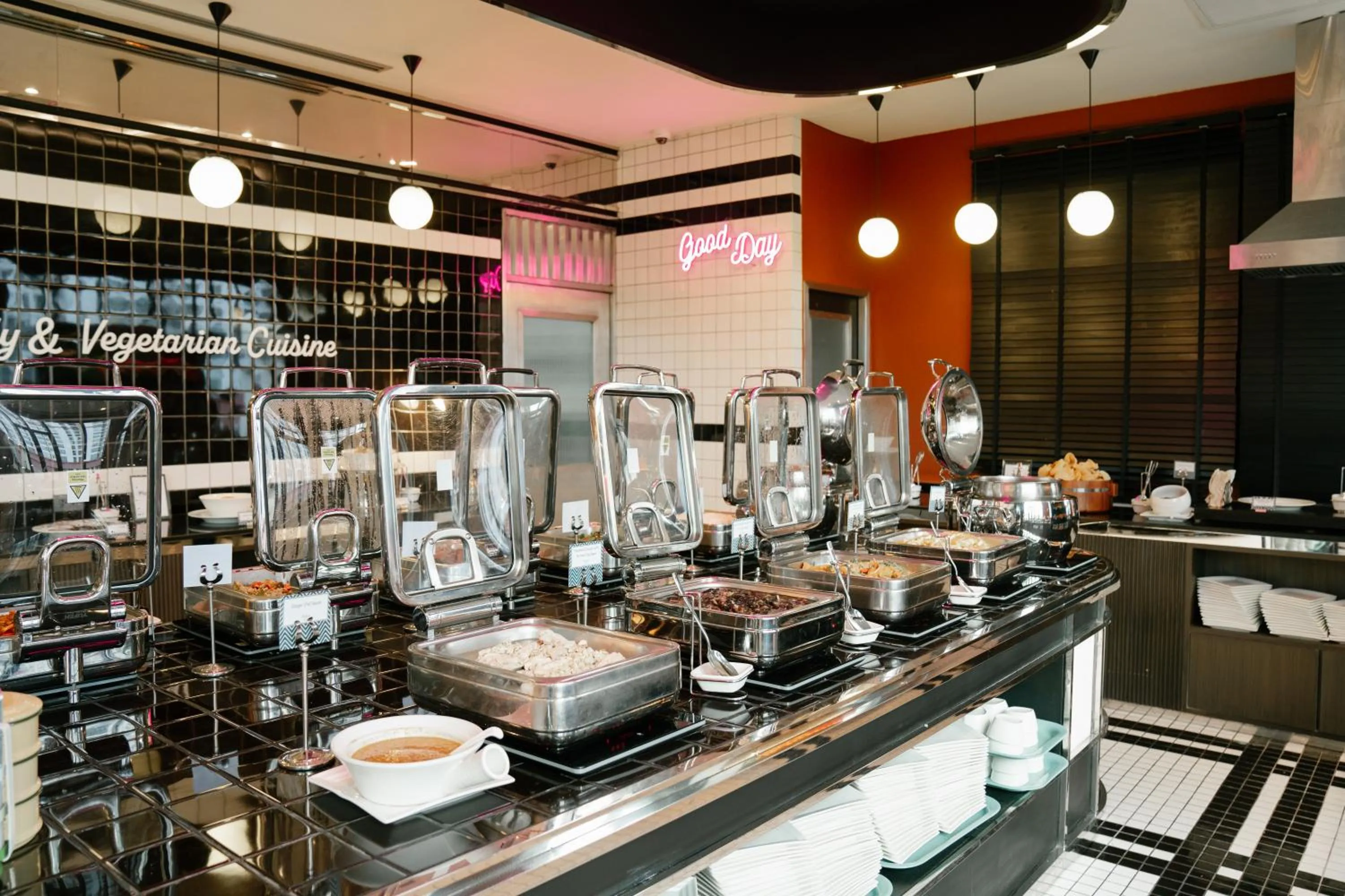 Dinner in Vince Hotel Pratunam