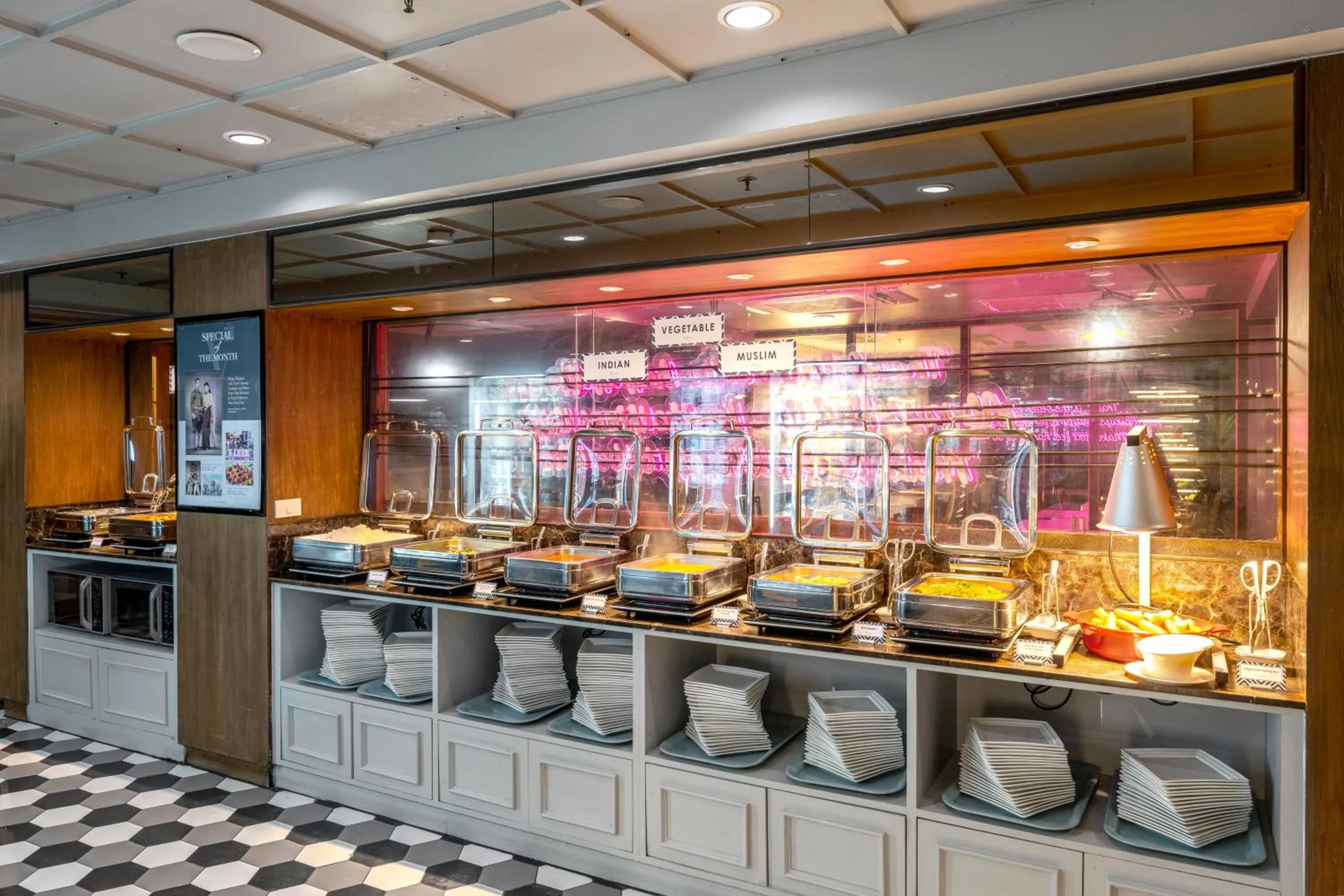 Buffet breakfast in Vince Hotel Pratunam