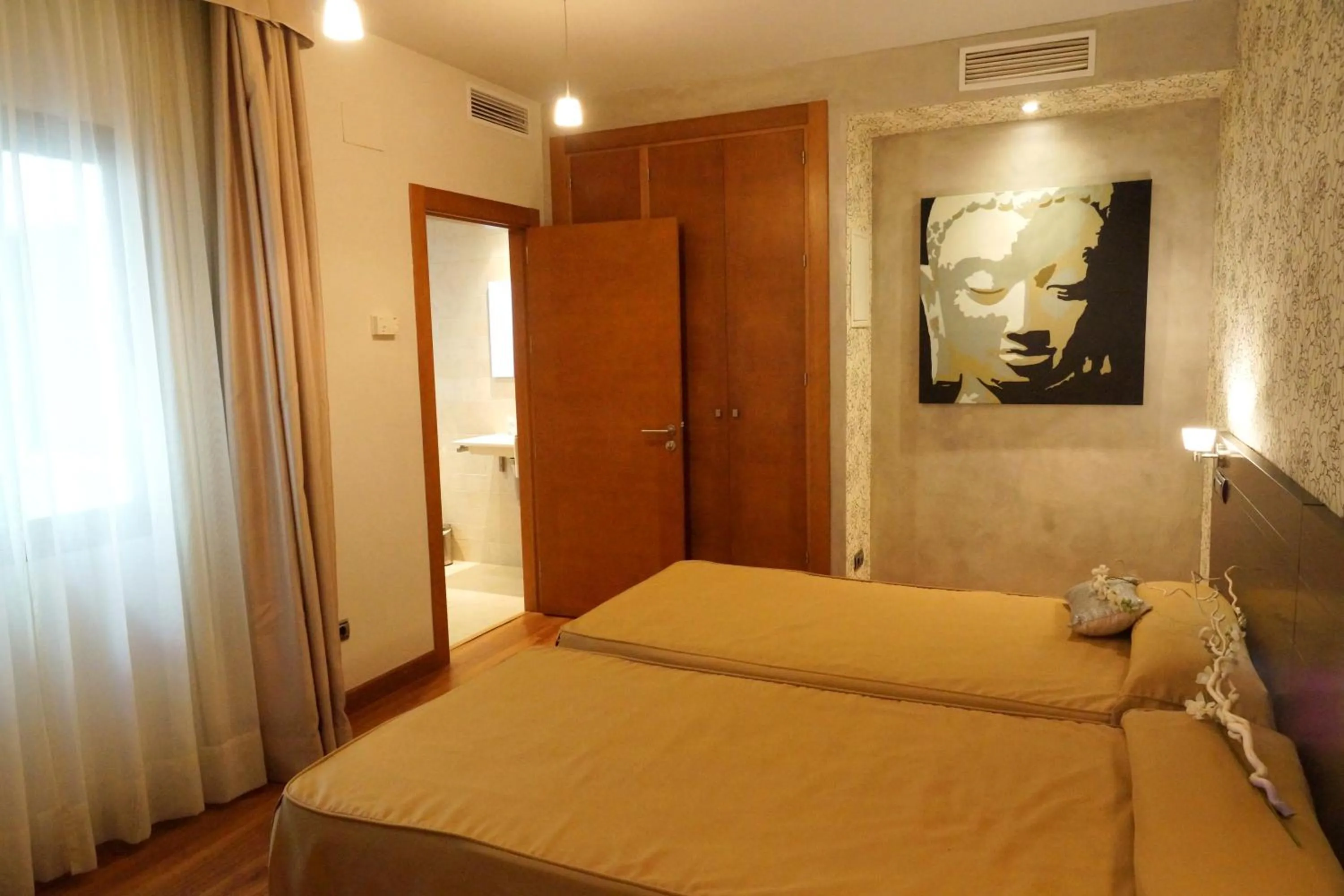 Photo of the whole room, Bed in Don Agustin